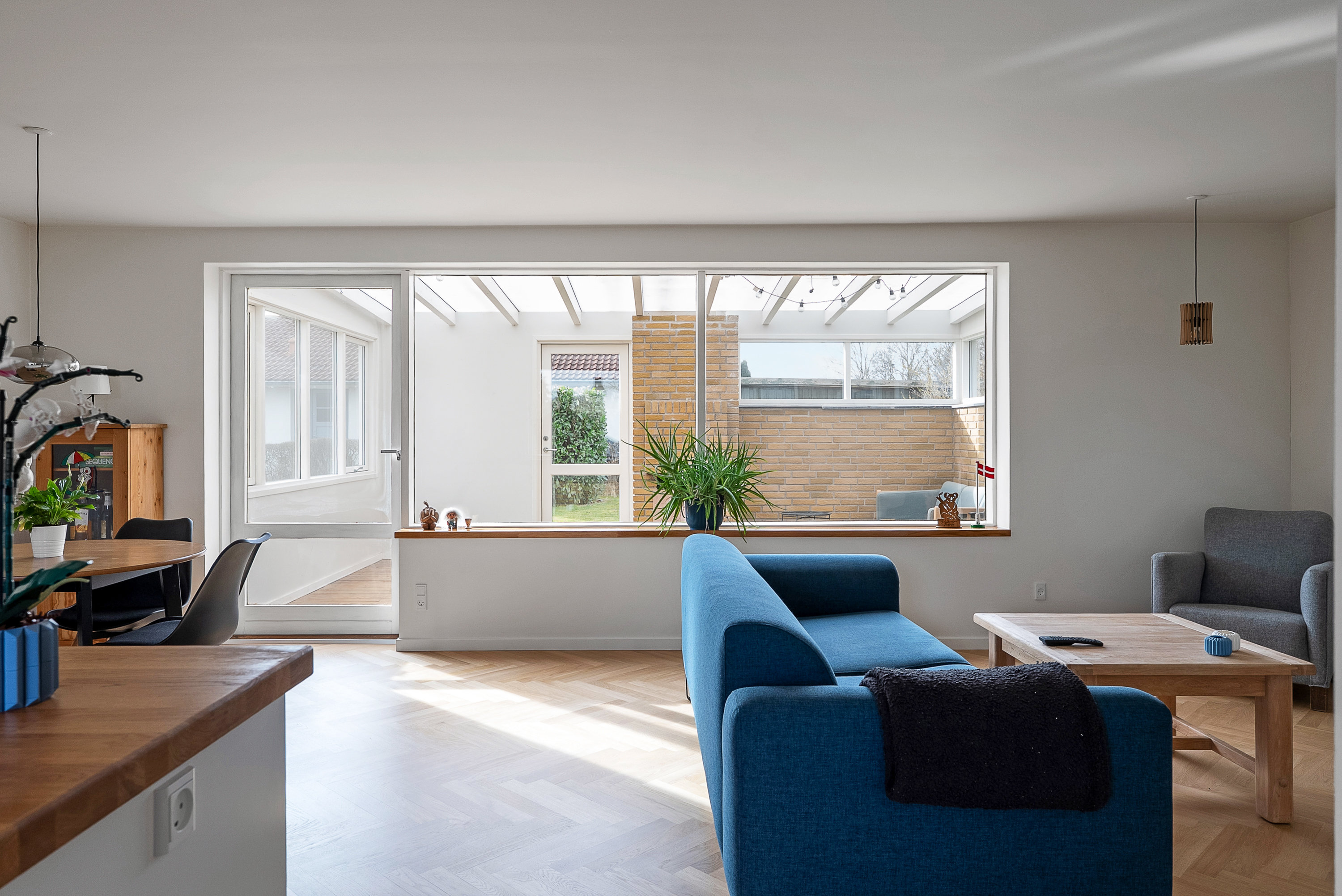 Fremhævet stue billede i fuldskærmstilstand. Billede af Anneksvænget 3, Næsbyhoved-Broby, 5270 Odense N