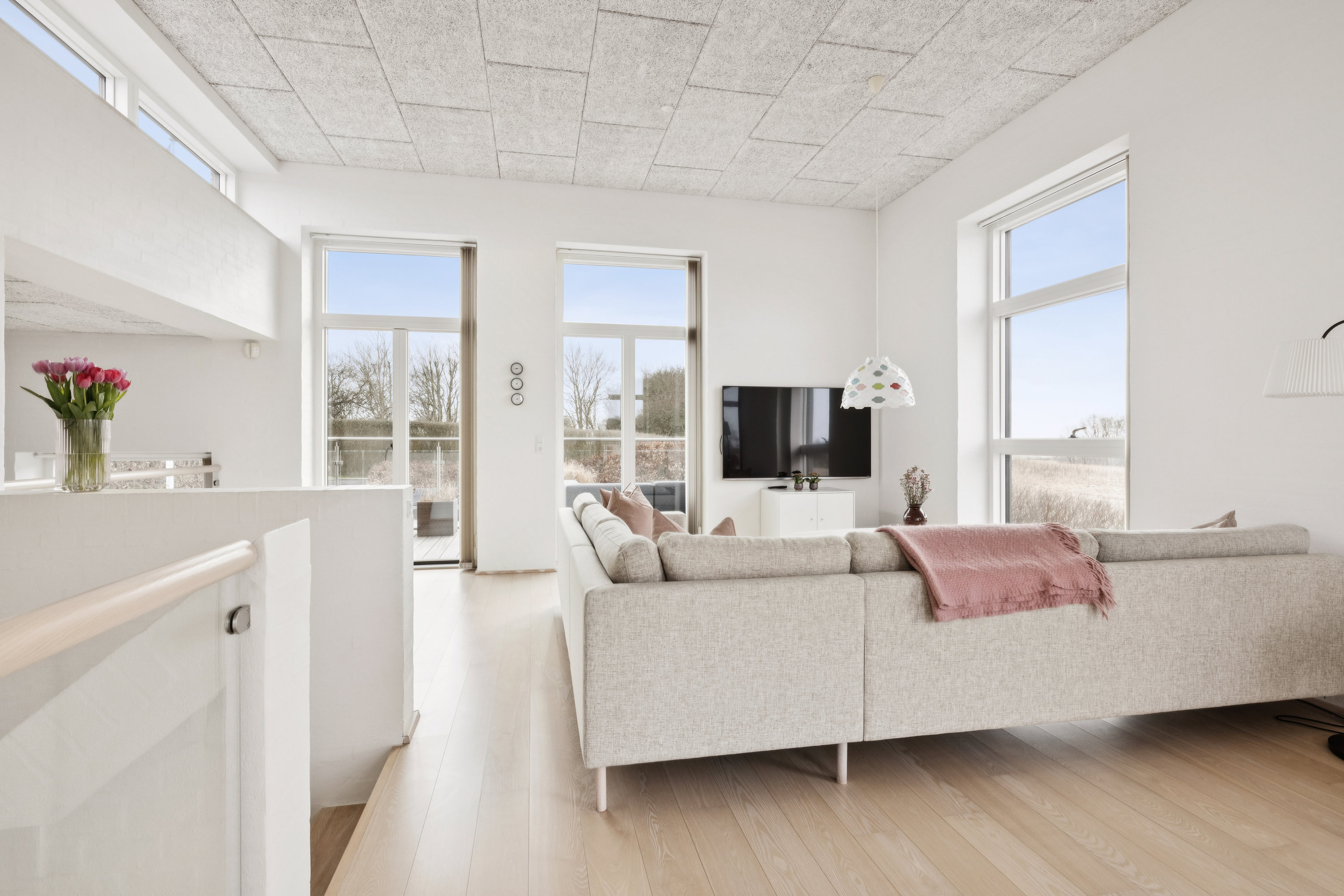 Fremhævet stue billede i fuldskærmstilstand. Billede af Tronkærlund 40, 8541 Skødstrup