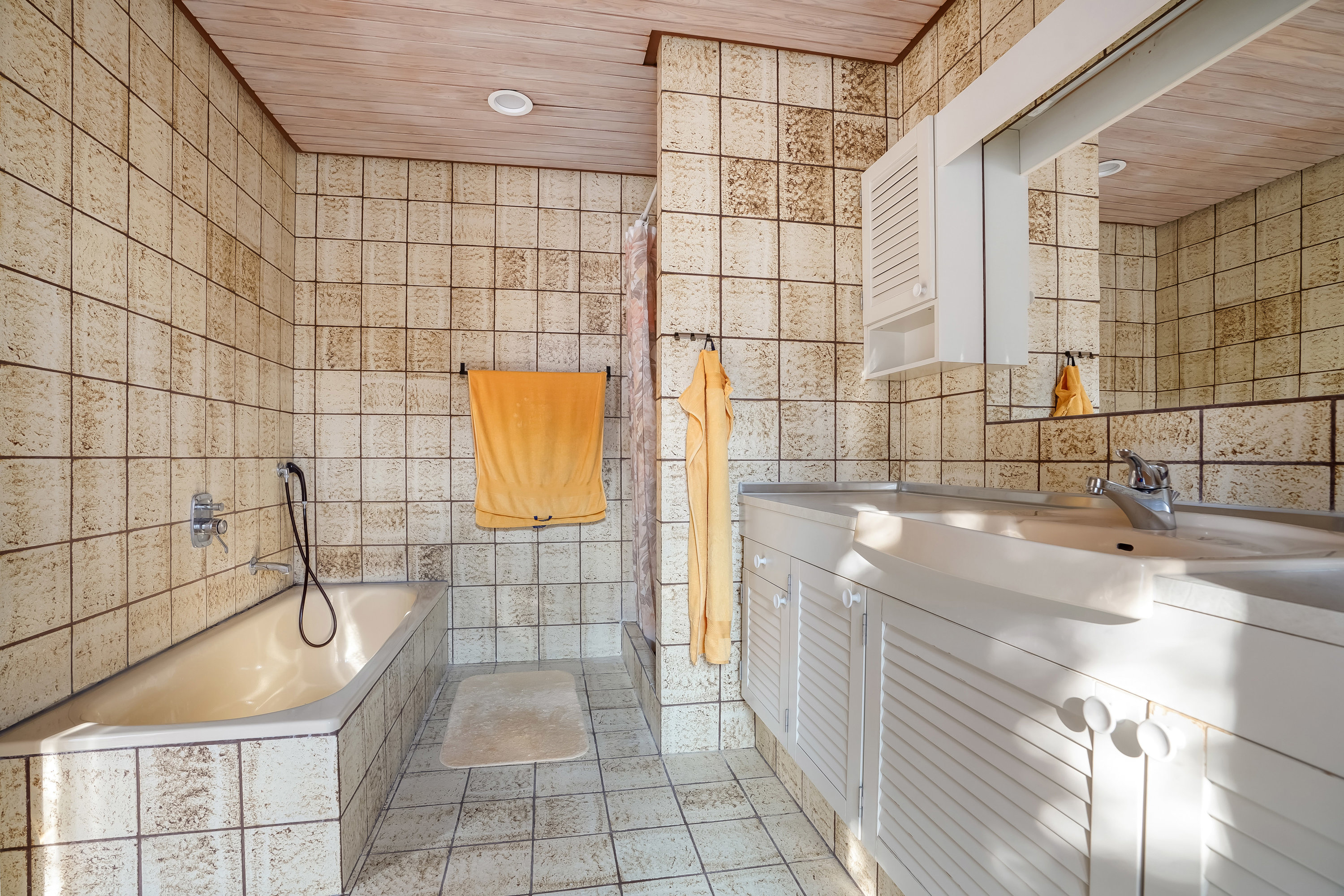 Fremhævet badeværelse billede i fuldskærmstilstand. Billede af Goldschmidtsvænget 9D, 5230 Odense M