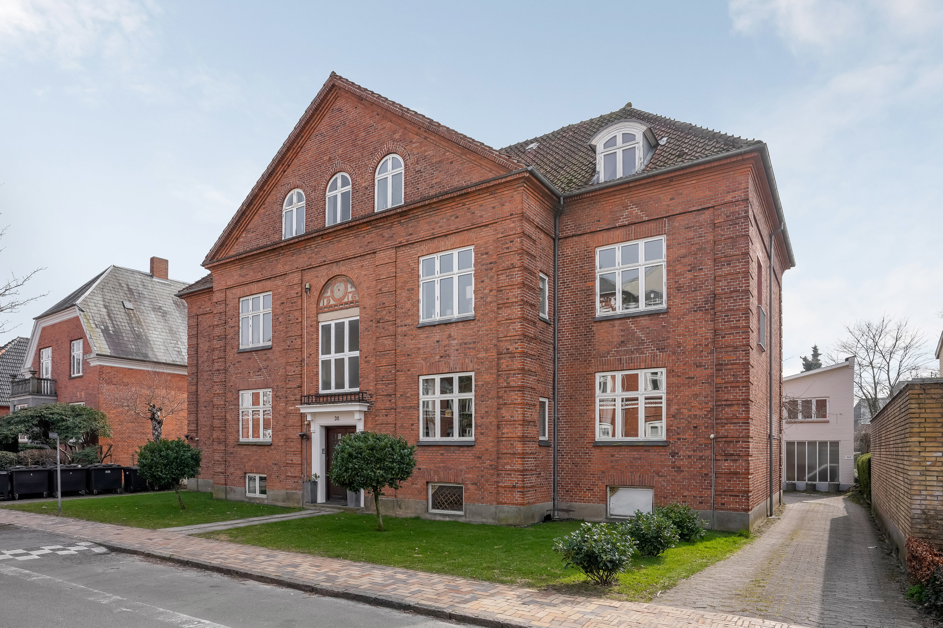 Fremhævet ejendommen billede i fuldskærmstilstand. Billede af Lahnsgade 30A, 2. tv., 5000 Odense C