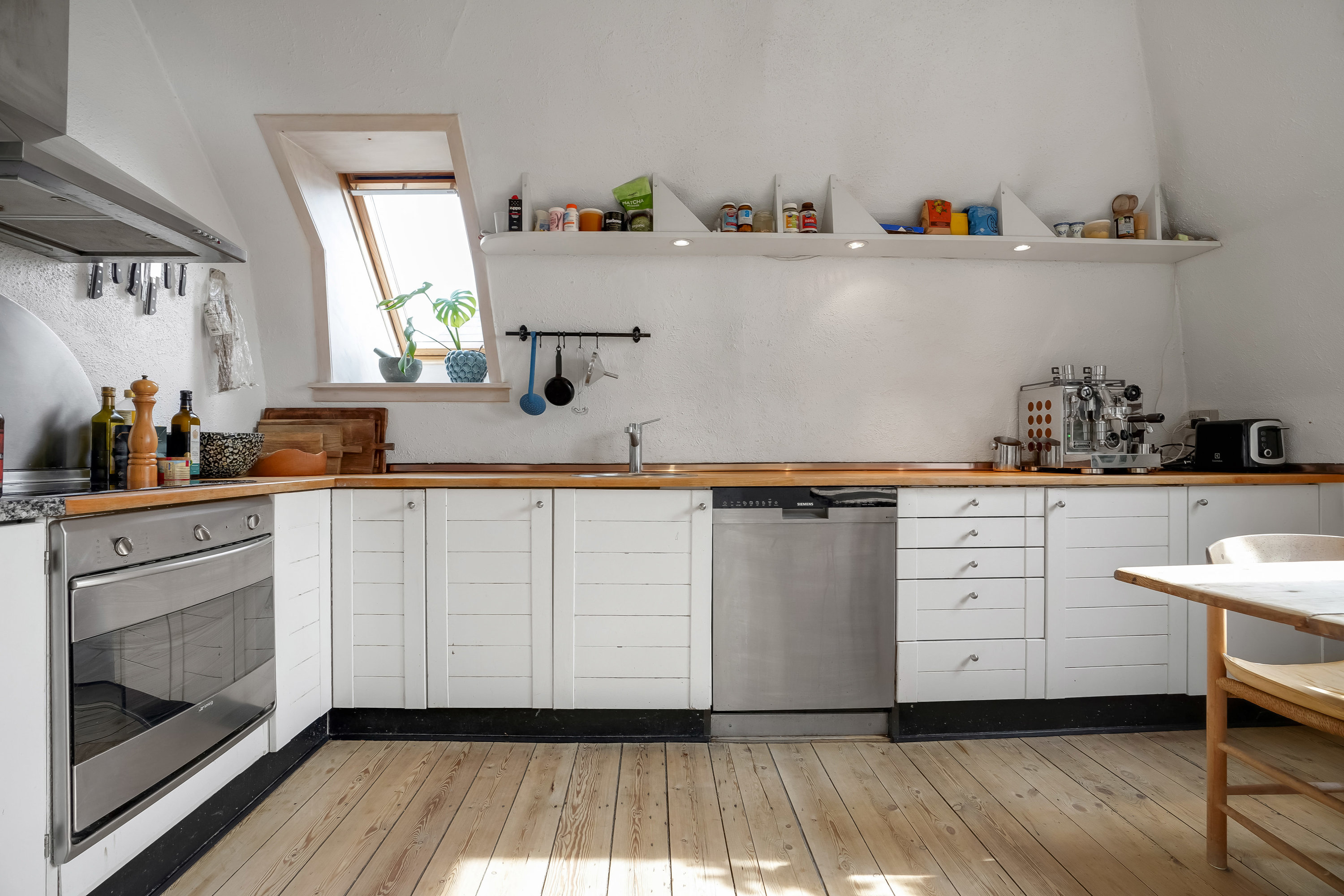 Fremhævet køkken billede i fuldskærmstilstand. Billede af Lahnsgade 30A, 2. tv., 5000 Odense C