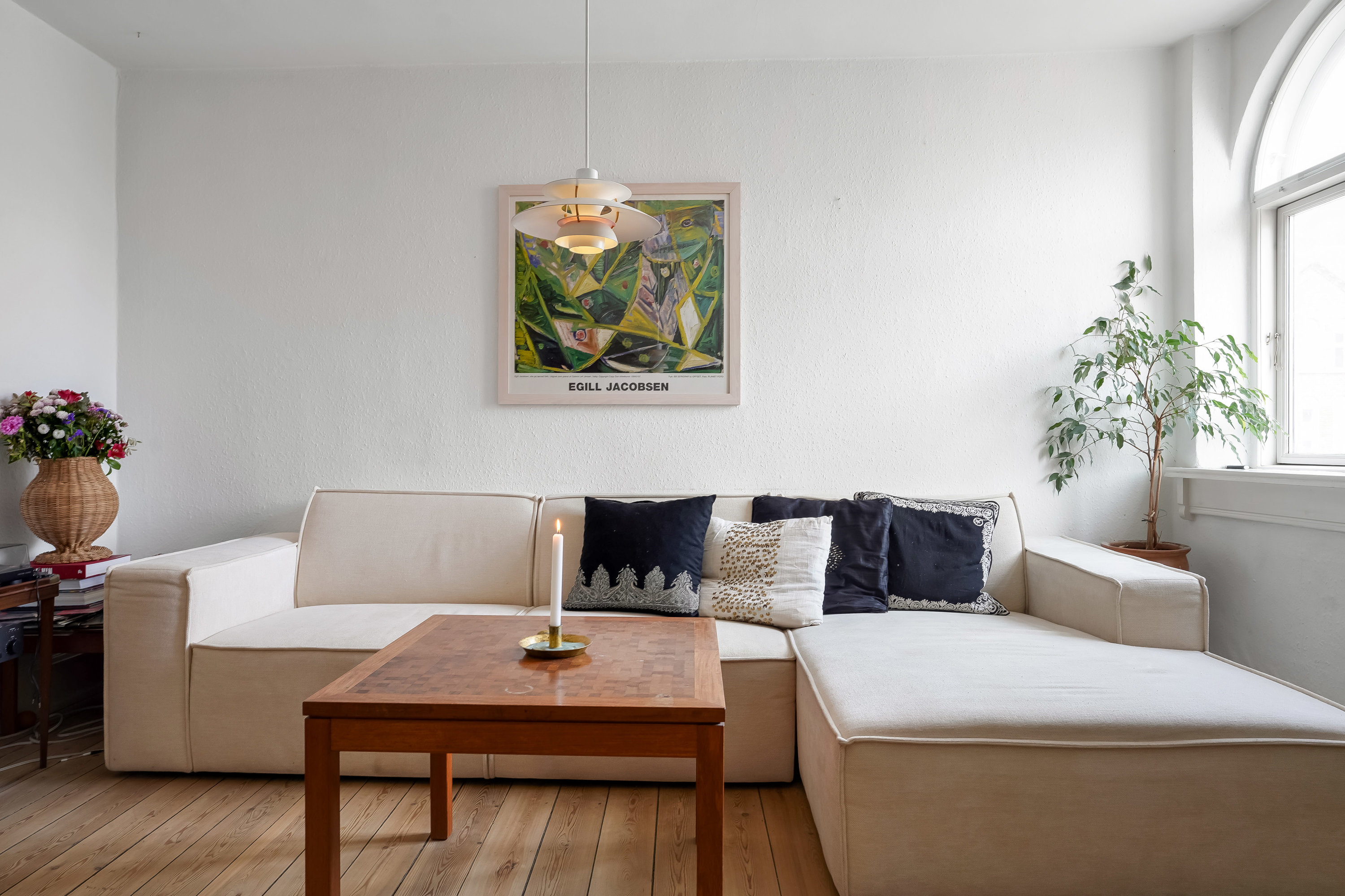 Fremhævet stue billede i fuldskærmstilstand. Billede af Lahnsgade 30A, 2. tv., 5000 Odense C