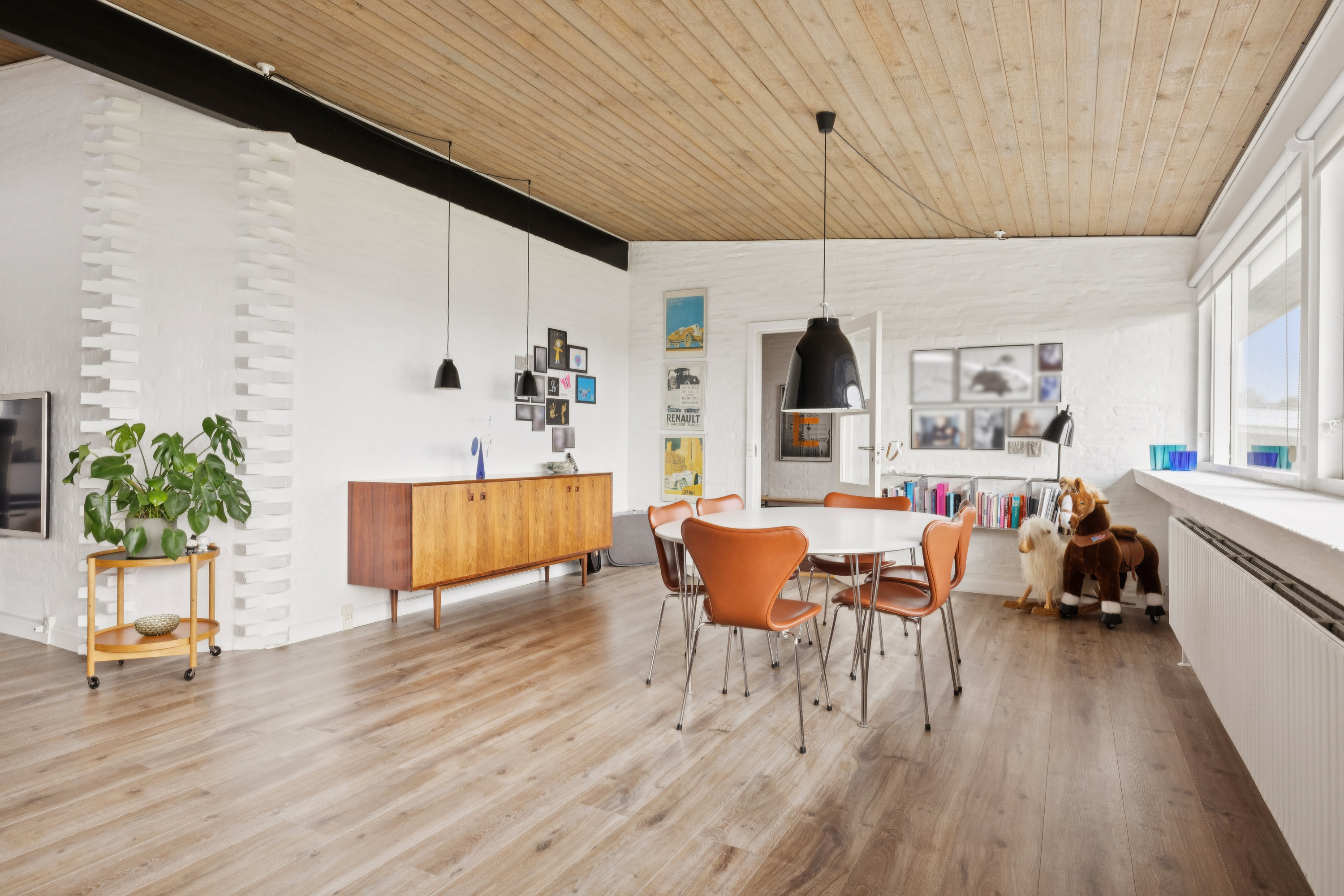 Fremhævet stue billede i fuldskærmstilstand. Billede af Terosevej 6, 8541 Skødstrup