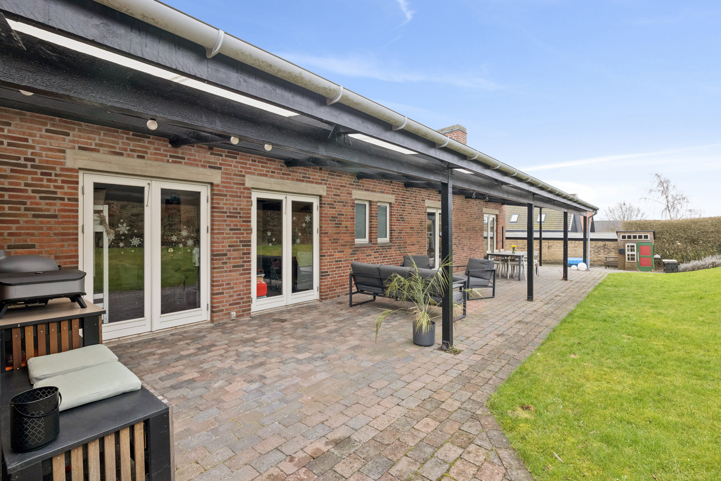 Fremhævet overdækket terrasse billede i fuldskærmstilstand. Billede af Terosevej 6, 8541 Skødstrup