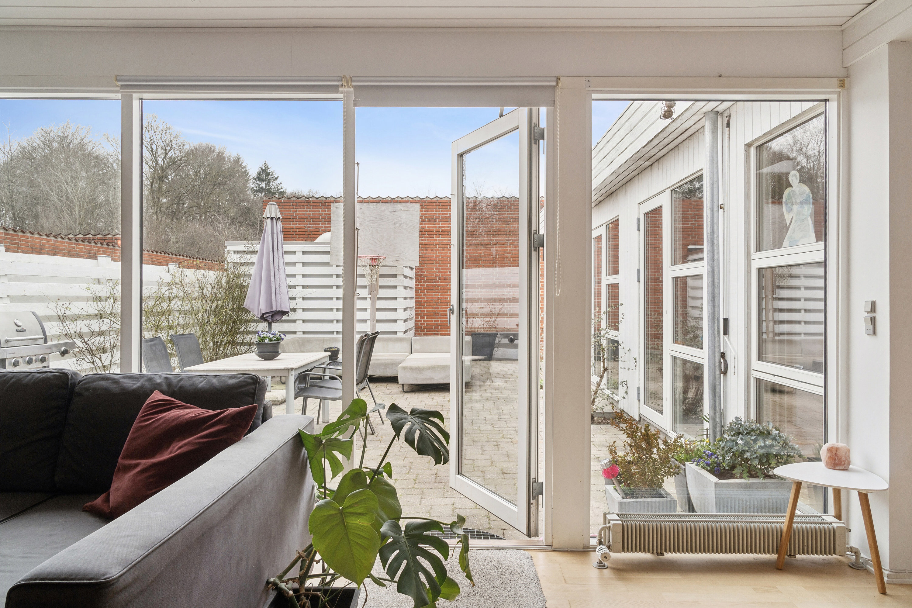 Fremhævet stue billede i fuldskærmstilstand. Billede af Nøddehegnet 5, 8220 Brabrand