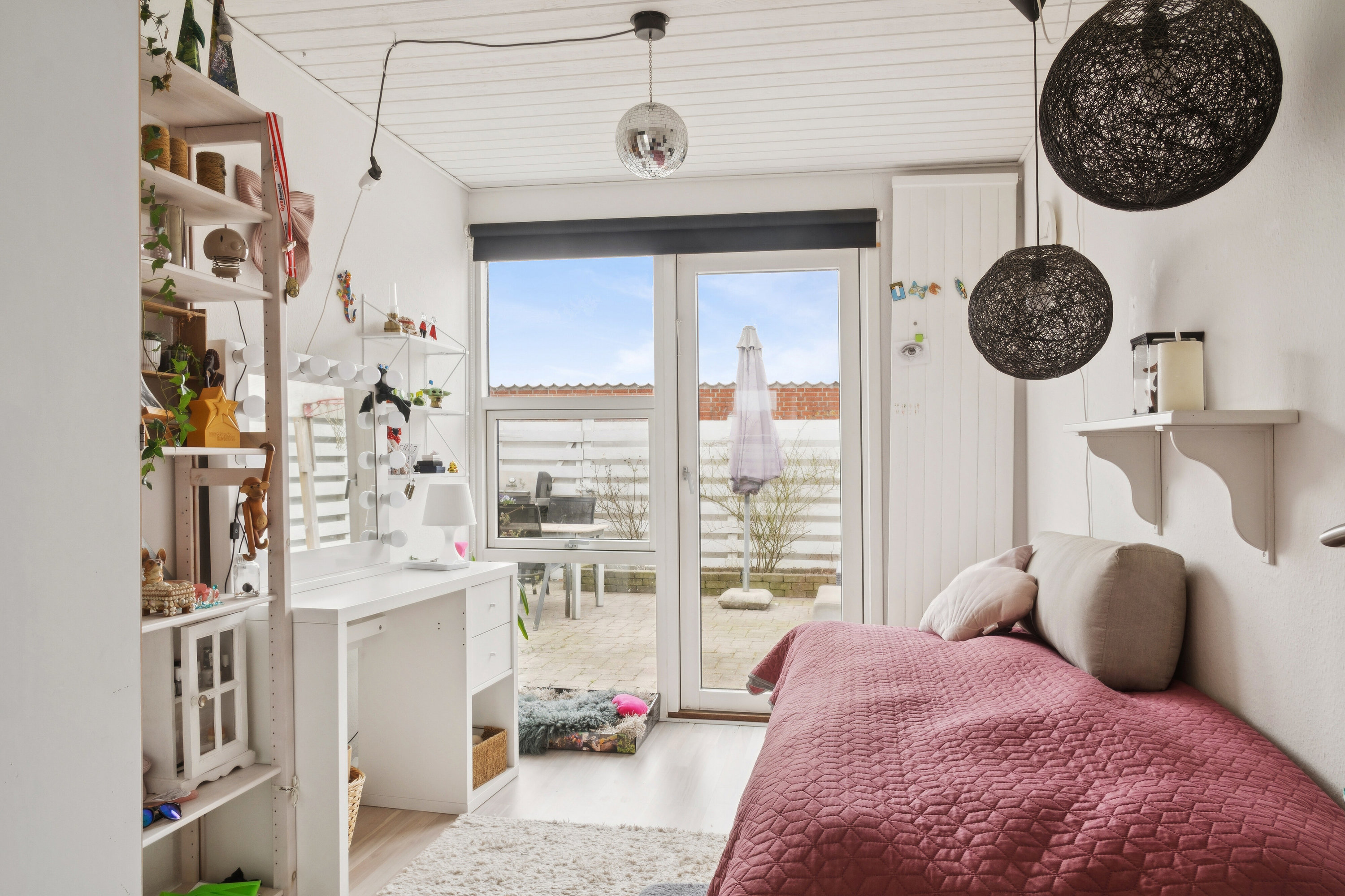 Fremhævet soveværelse billede i fuldskærmstilstand. Billede af Nøddehegnet 5, 8220 Brabrand