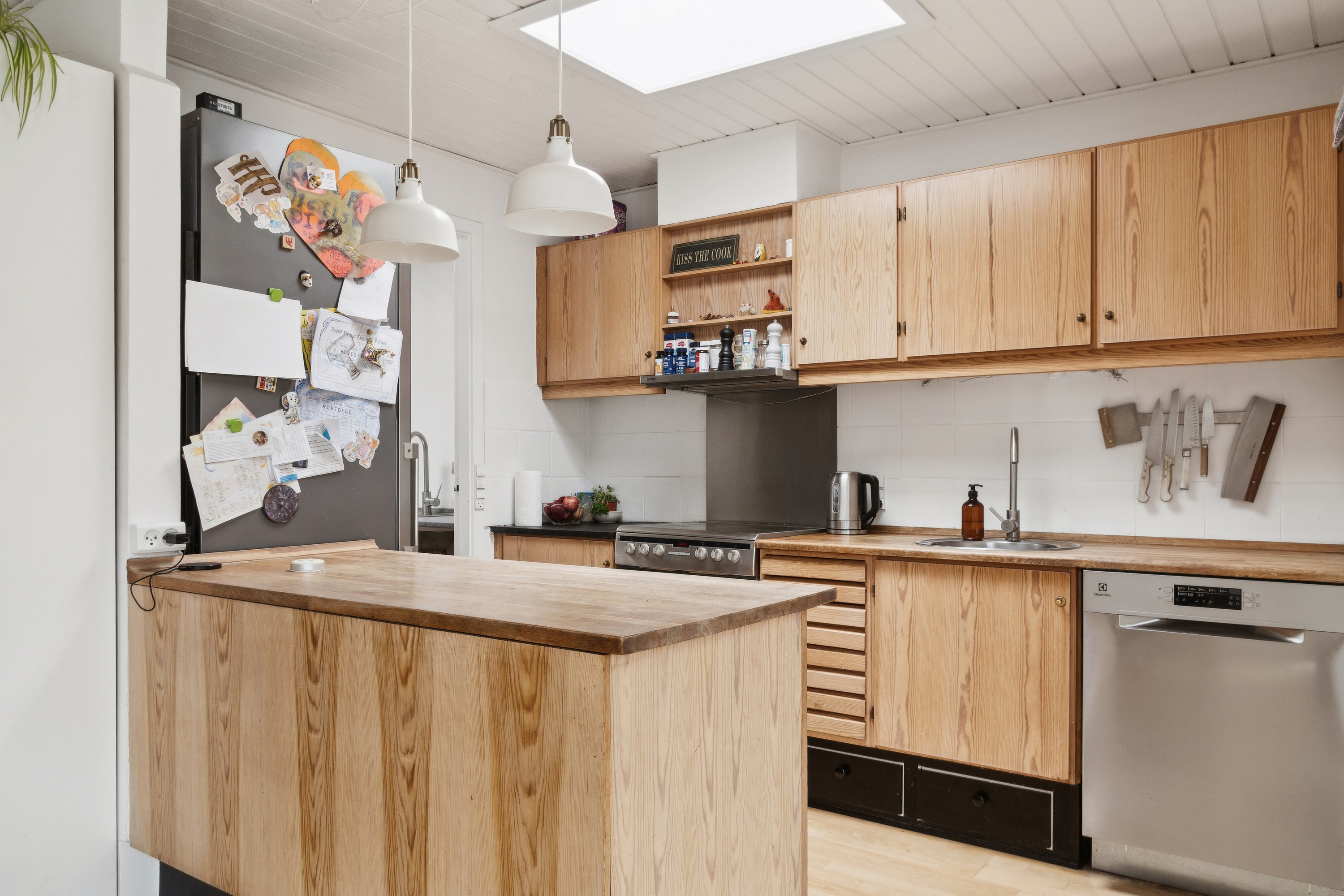 Fremhævet køkken billede i fuldskærmstilstand. Billede af Nøddehegnet 5, 8220 Brabrand