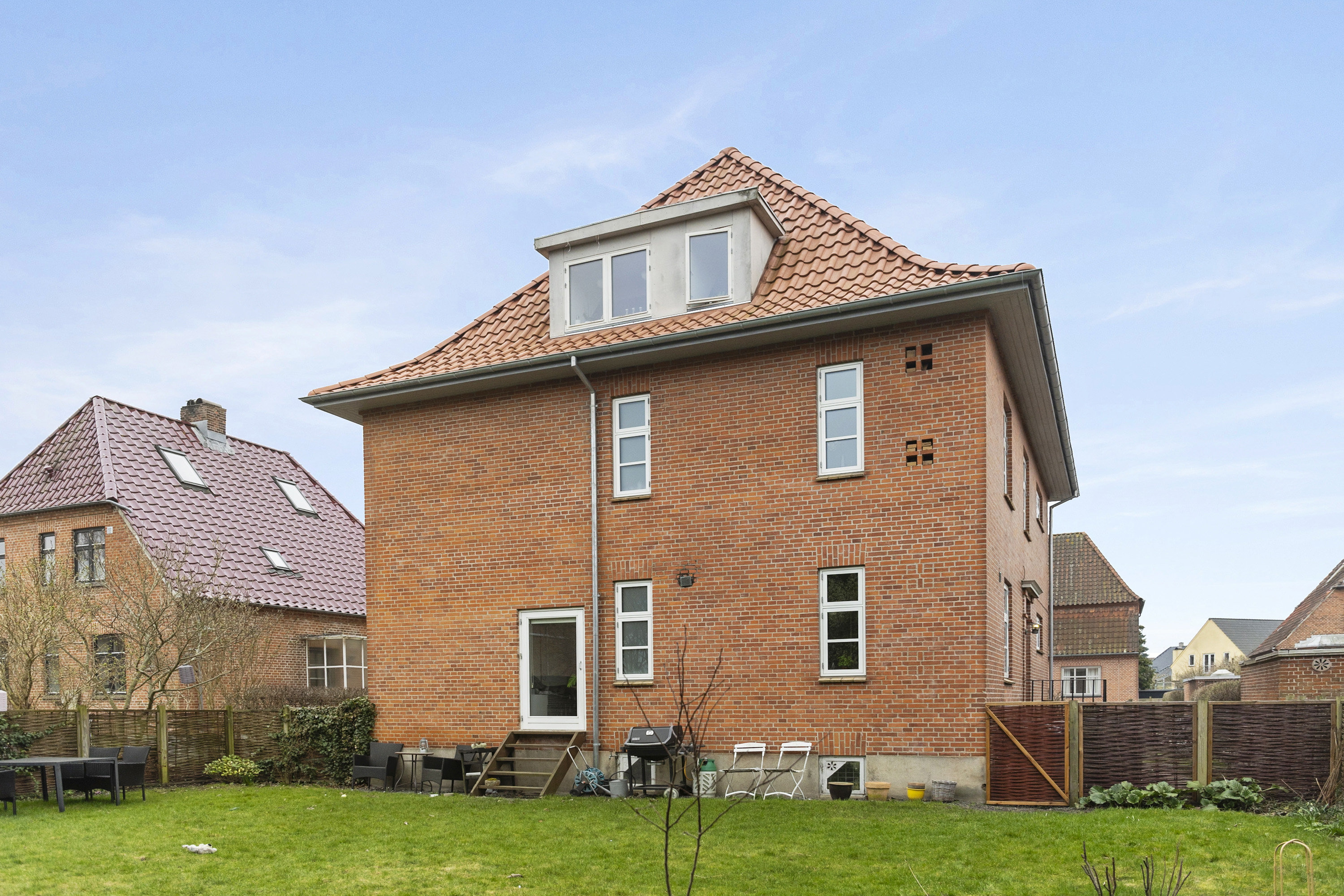 Fremhævet ejendommen billede i fuldskærmstilstand. Billede af Reventlowsvej 14, 2., 5000 Odense C