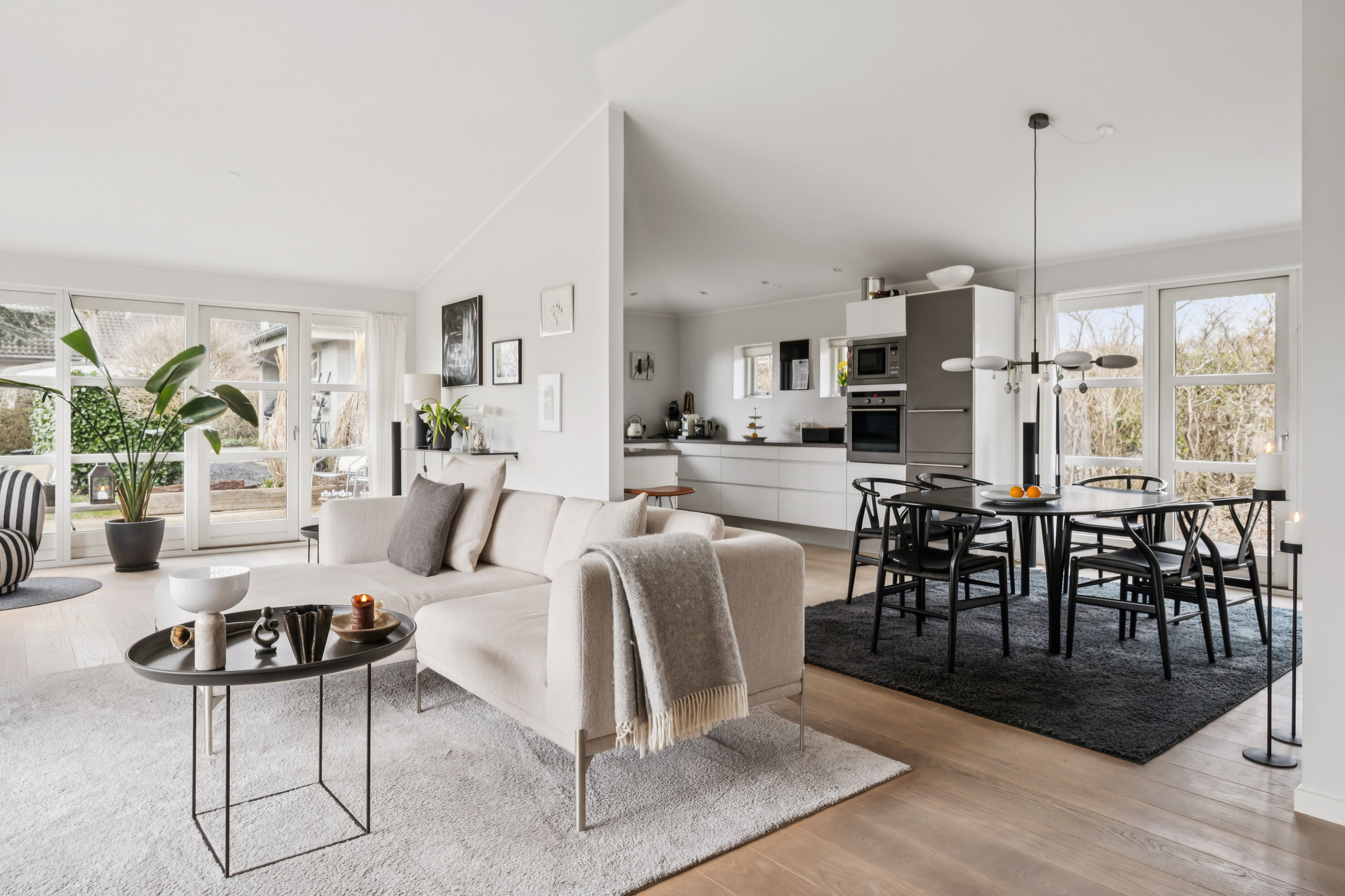 Fremhævet køkken billede i fuldskærmstilstand. Billede af Gransangervej 9, 8250 Egå