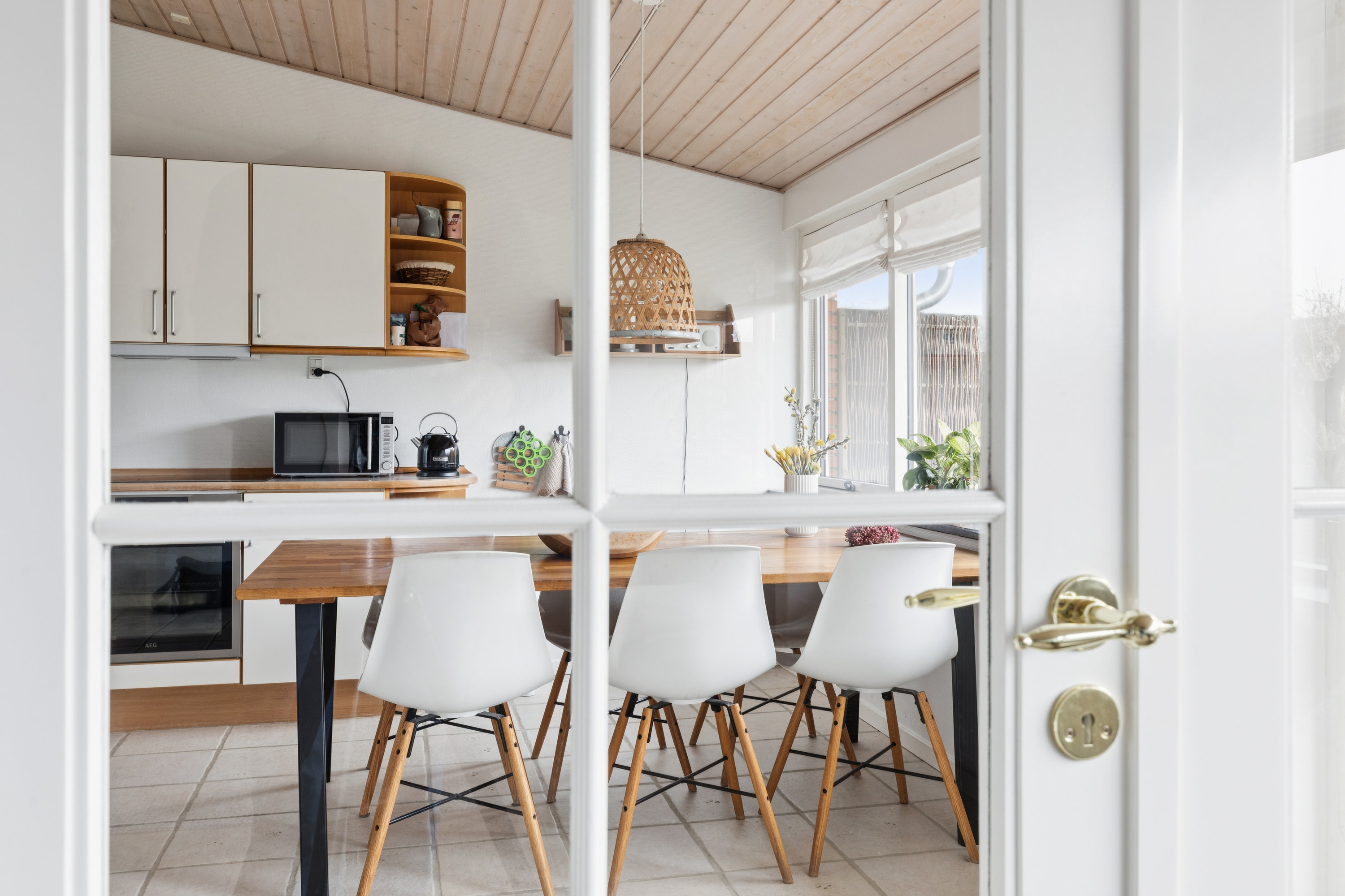 Fremhævet køkken billede i fuldskærmstilstand. Billede af Sankt Mikkels Alle 3, 2630 Taastrup