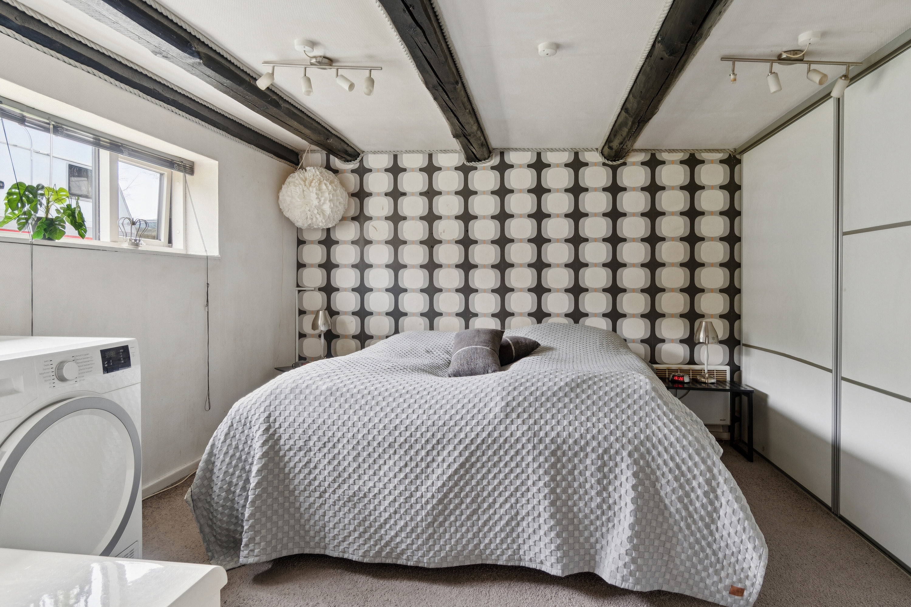 Fremhævet soveværelse billede i fuldskærmstilstand. Billede af Resenbrovej 11, 2610 Rødovre