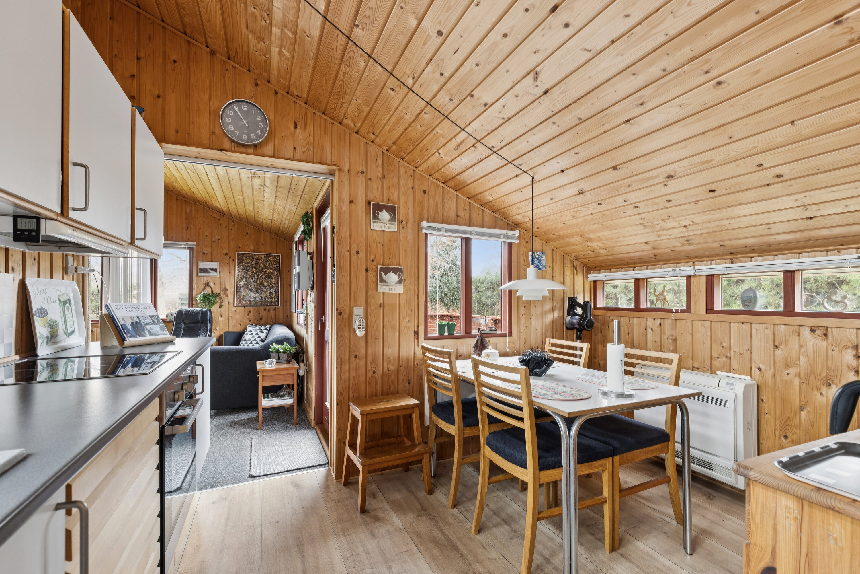 Fremhævet spisestue billede i fuldskærmstilstand. Billede af Ingerslevvej 14, Bjerge Sydstrand, 4281 Gørlev