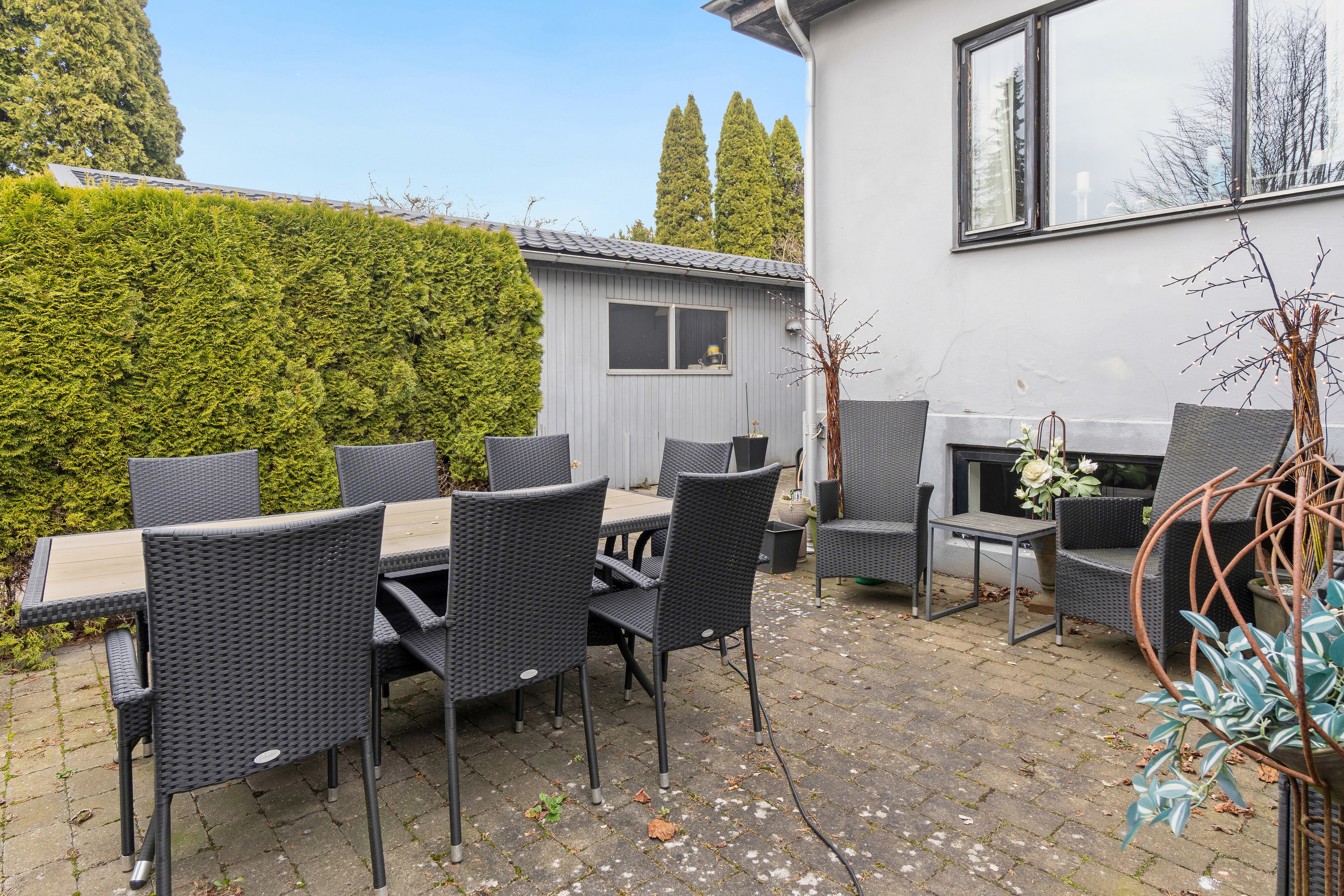 Fremhævet terrasse billede i fuldskærmstilstand. Billede af Resenbrovej 11, 2610 Rødovre