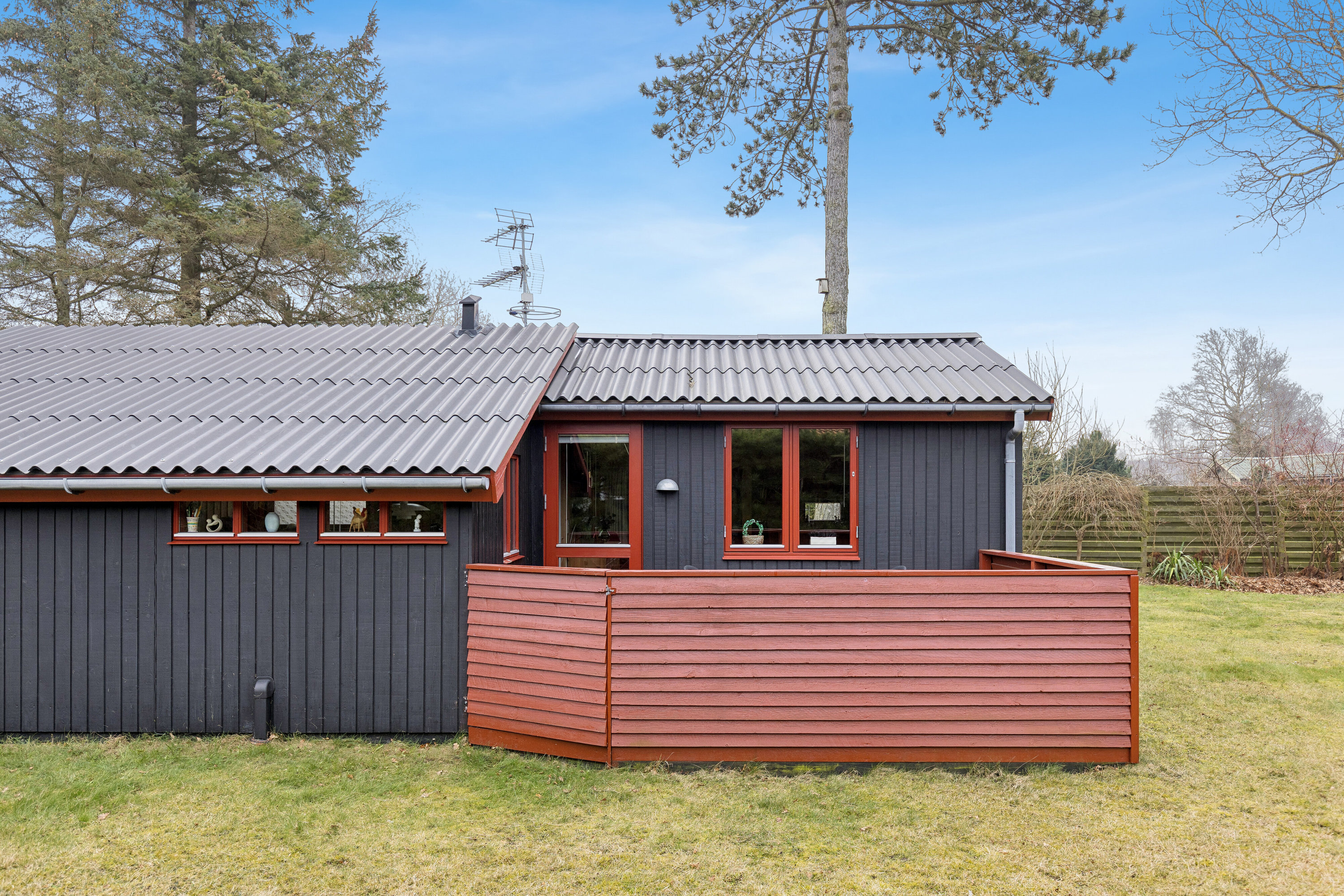 Fremhævet set fra haven billede i fuldskærmstilstand. Billede af Ingerslevvej 14, Bjerge Sydstrand, 4281 Gørlev