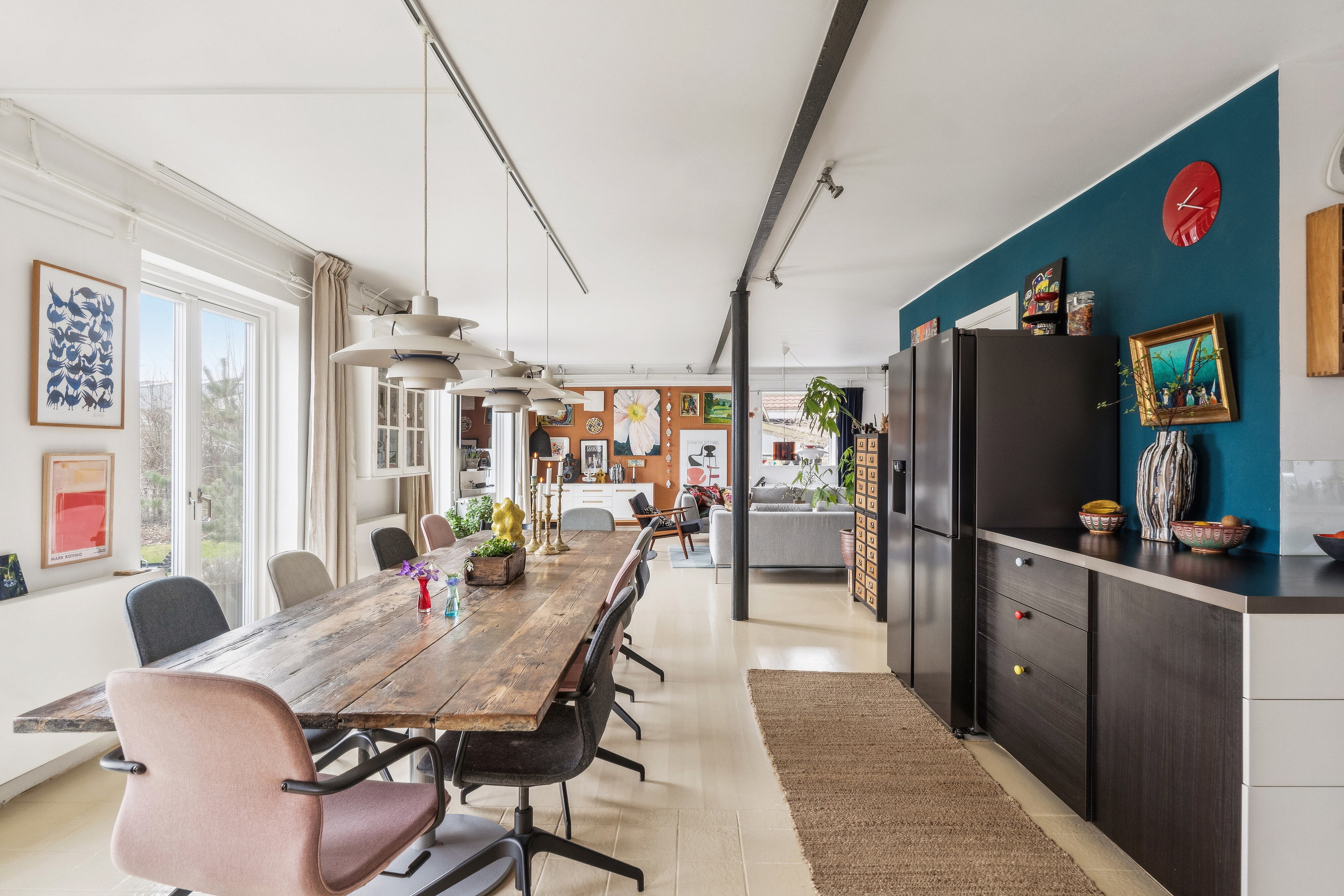 Fremhævet spisestue billede i fuldskærmstilstand. Billede af Blomsterkrogen 21, 2620 Albertslund