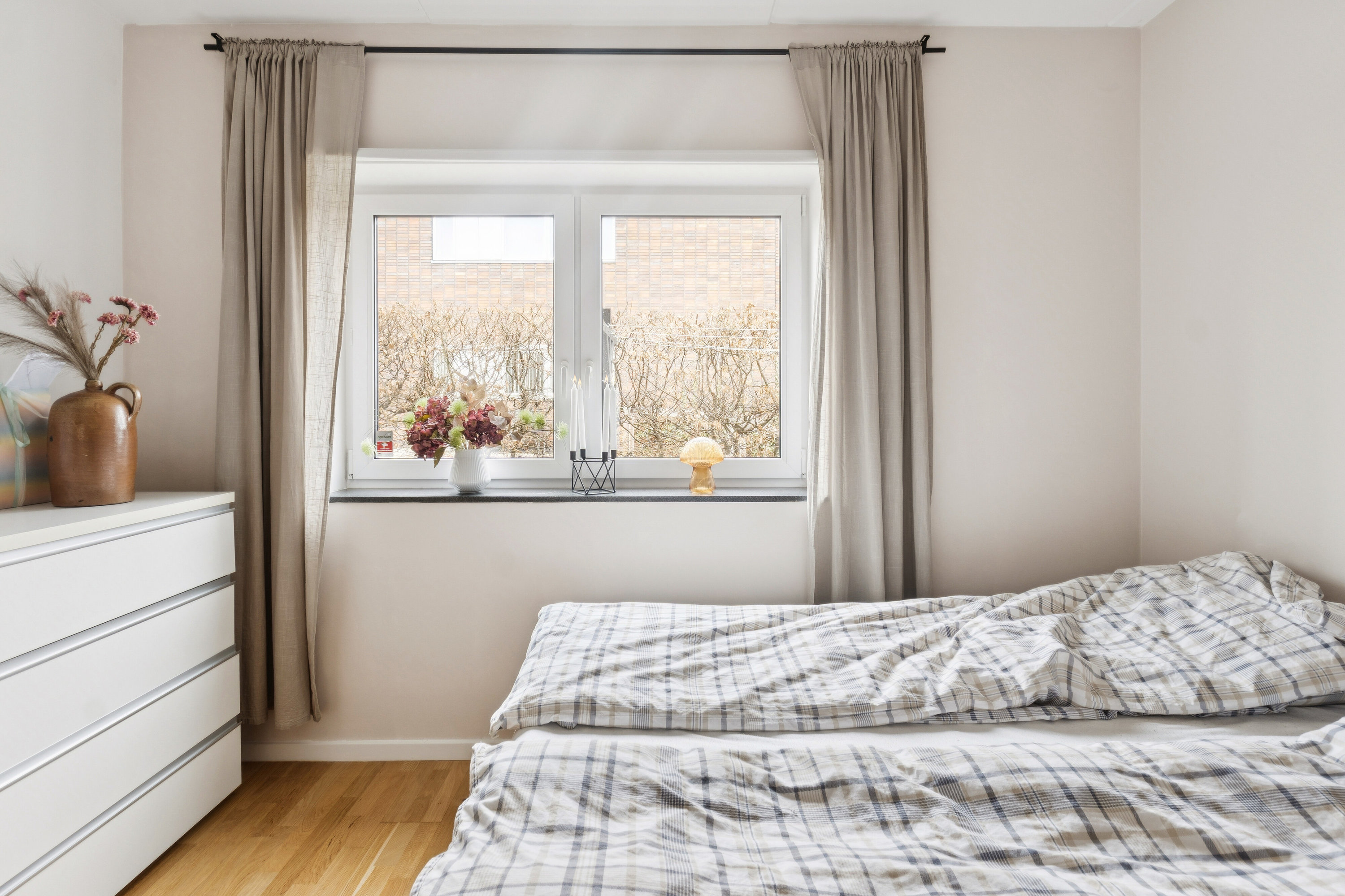 Fremhævet soveværelse billede i fuldskærmstilstand. Billede af Rødovrevej 380, st.. th., 2610 Rødovre