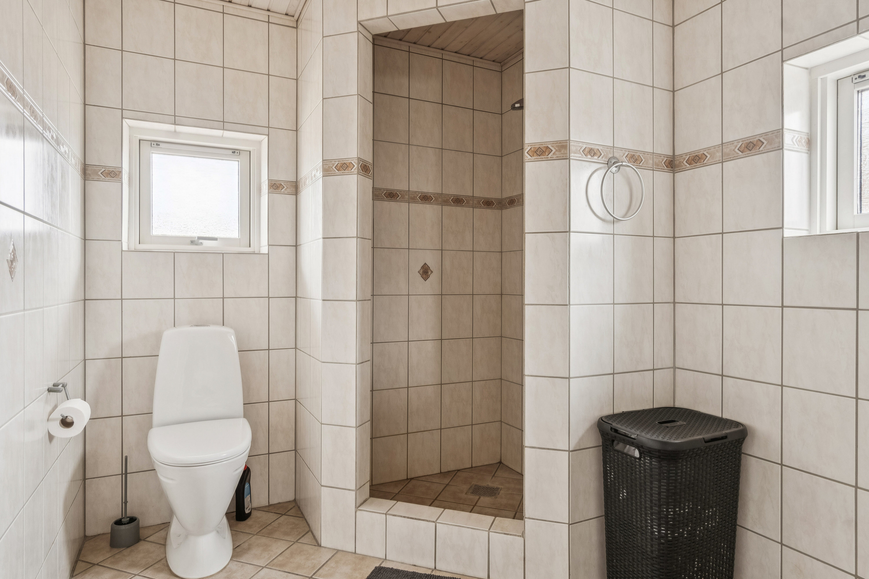 Fremhævet badeværelse billede i fuldskærmstilstand. Billede af Randersvej 33, 4200 Slagelse