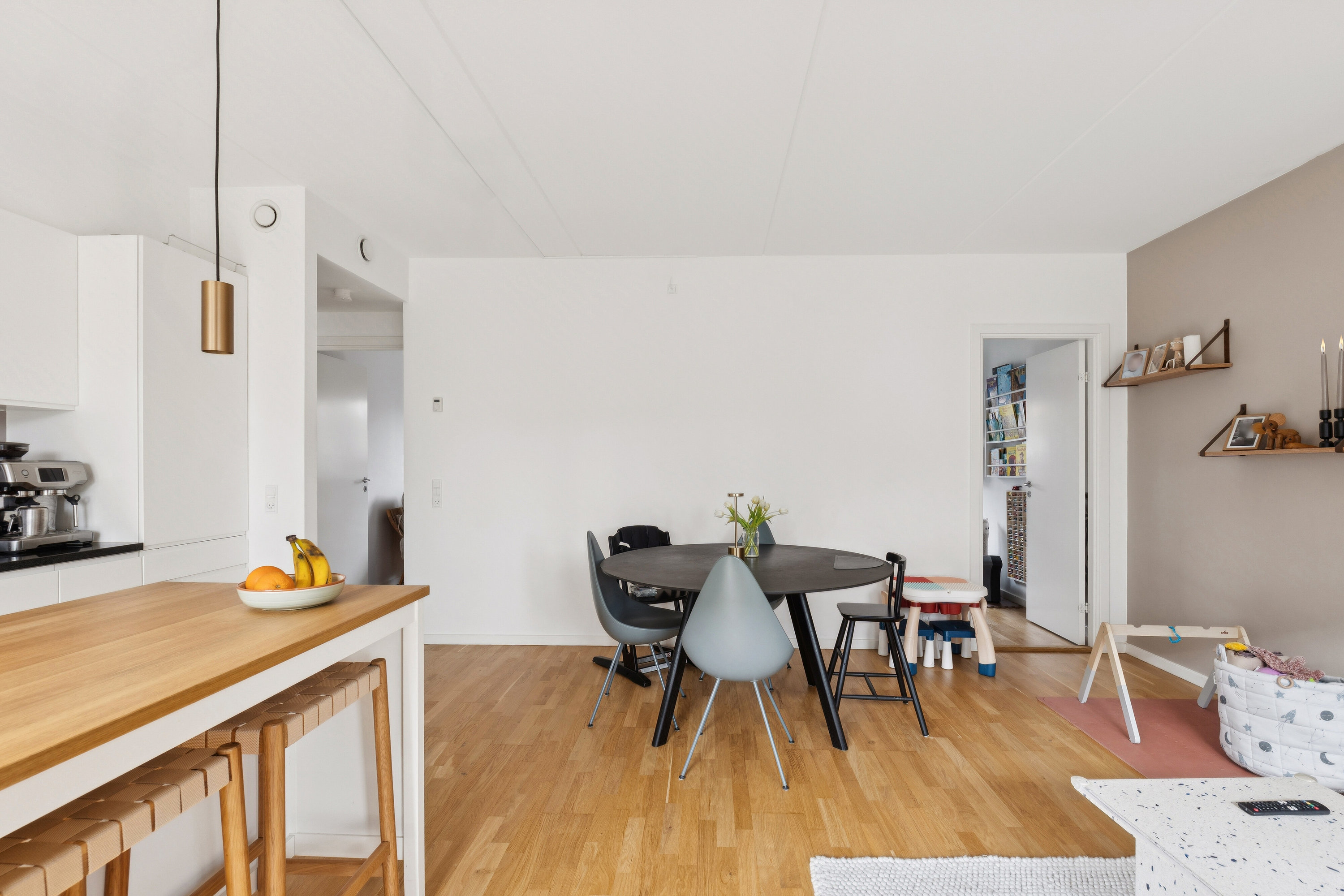 Fremhævet spisestue billede i fuldskærmstilstand. Billede af Rødovrevej 380, st.. th., 2610 Rødovre