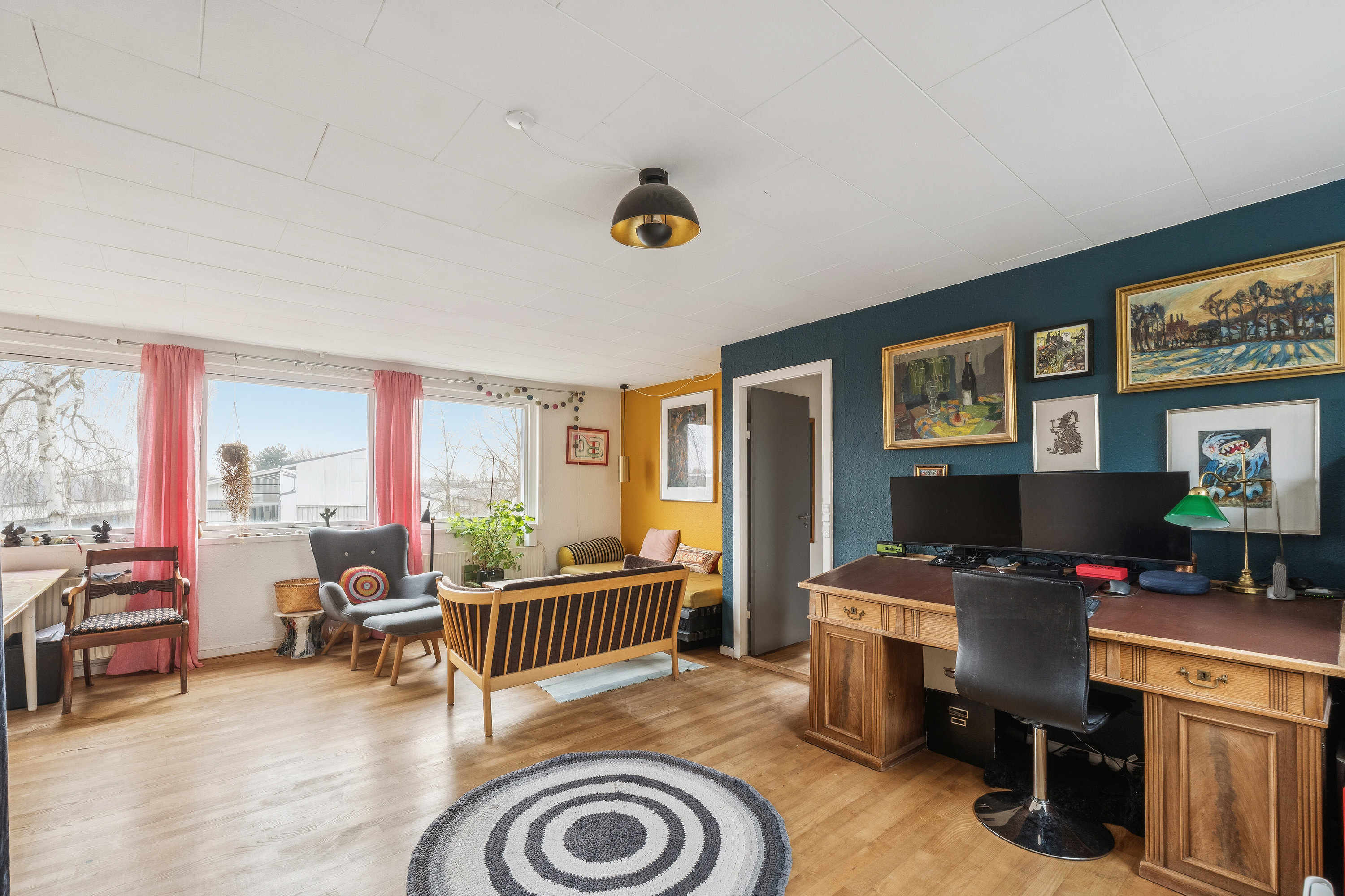 Fremhævet stue billede i fuldskærmstilstand. Billede af Blomsterkrogen 21, 2620 Albertslund