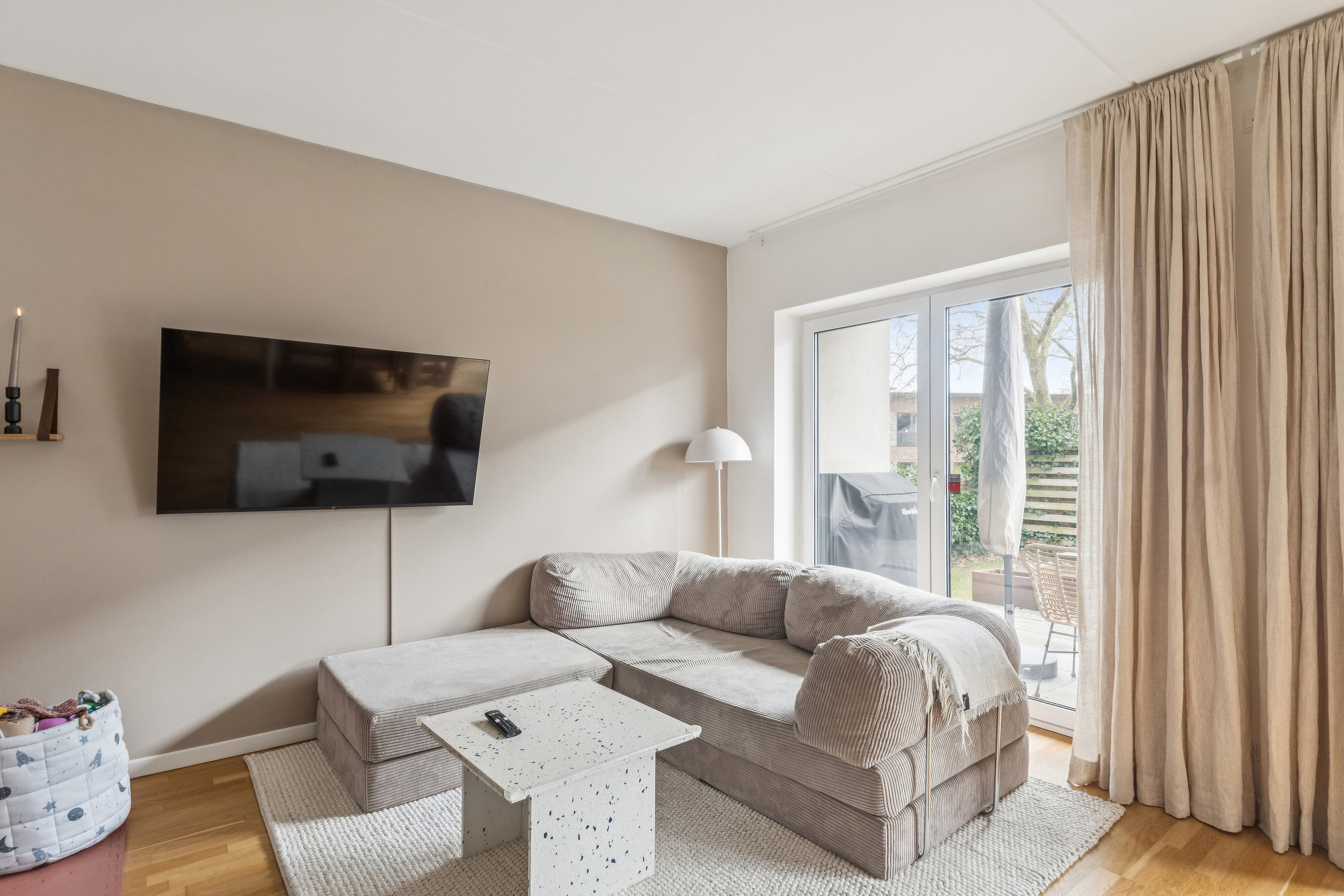 Fremhævet stue billede i fuldskærmstilstand. Billede af Rødovrevej 380, st.. th., 2610 Rødovre