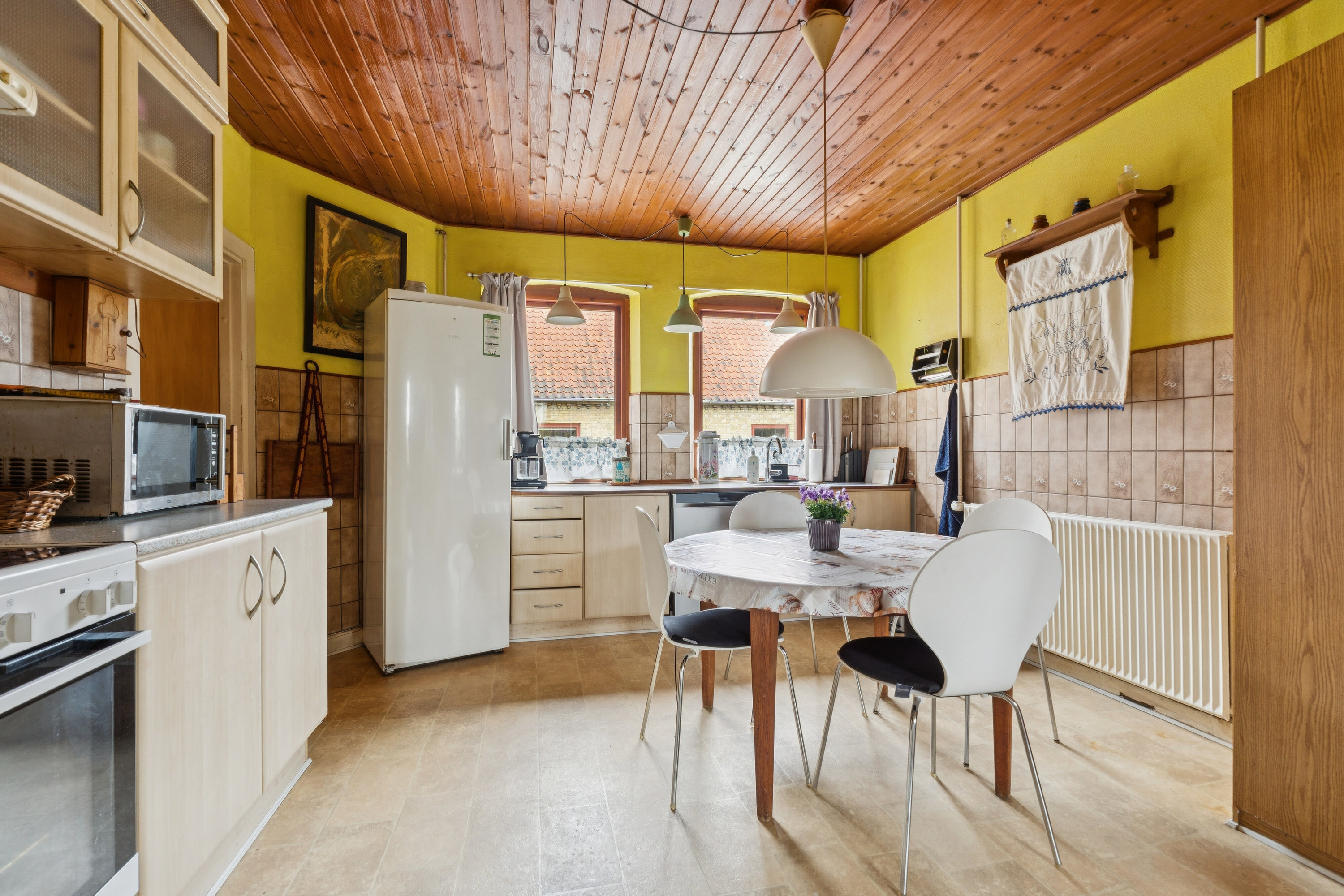 Fremhævet køkken billede i fuldskærmstilstand. Billede af Teglværksvej 25 A og B, Revninge, 5300 Kerteminde