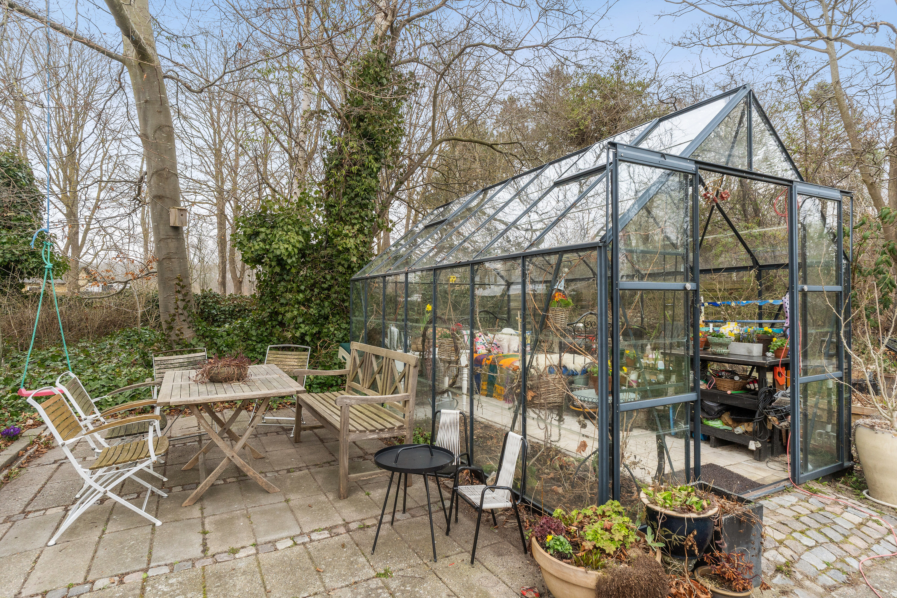 Fremhævet terrasse billede i fuldskærmstilstand. Billede af Blomsterkrogen 21, 2620 Albertslund