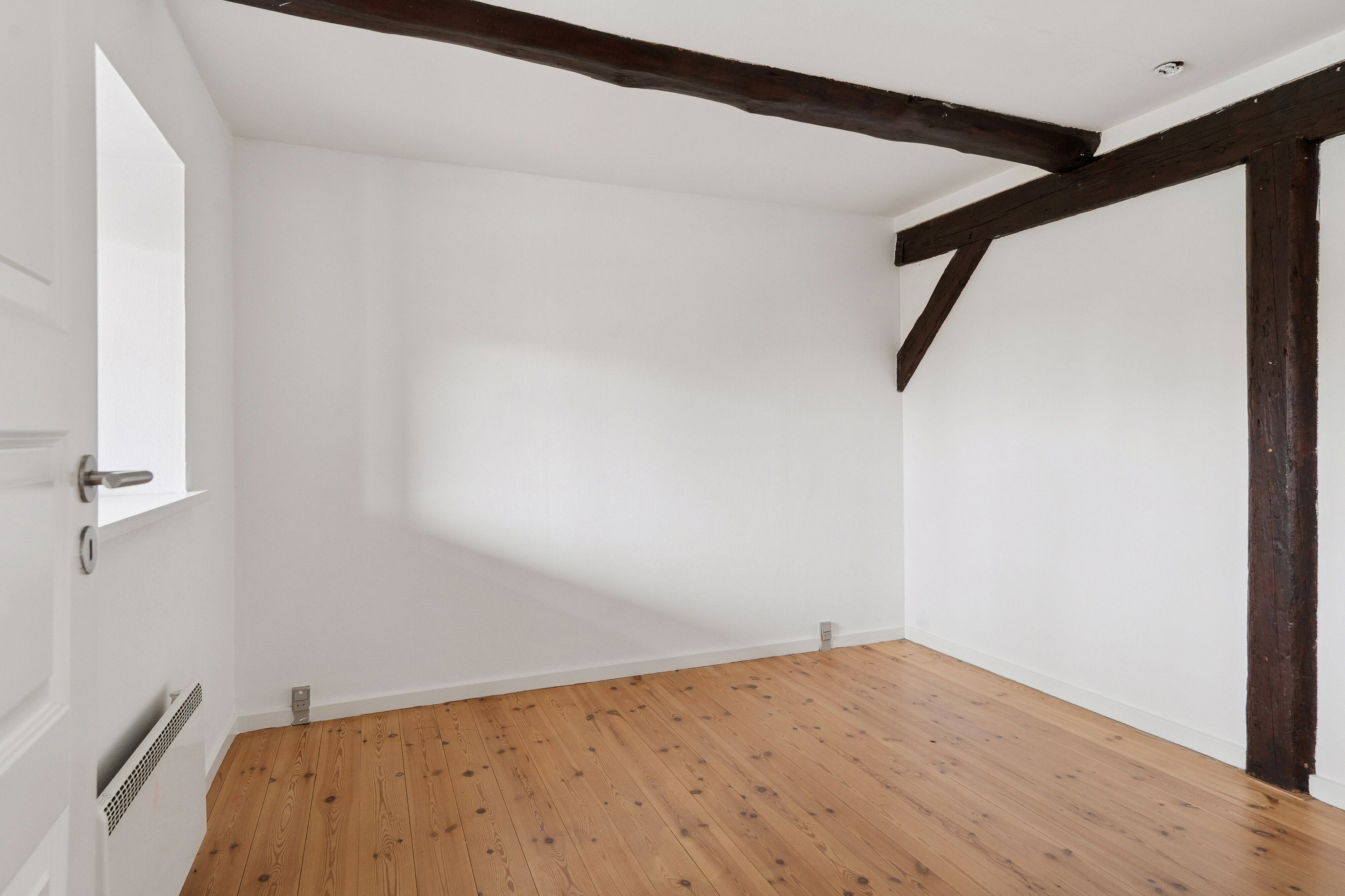 Fremhævet værelse billede i fuldskærmstilstand. Billede af Torvestræde 3, st.. 1., 4720 Præstø