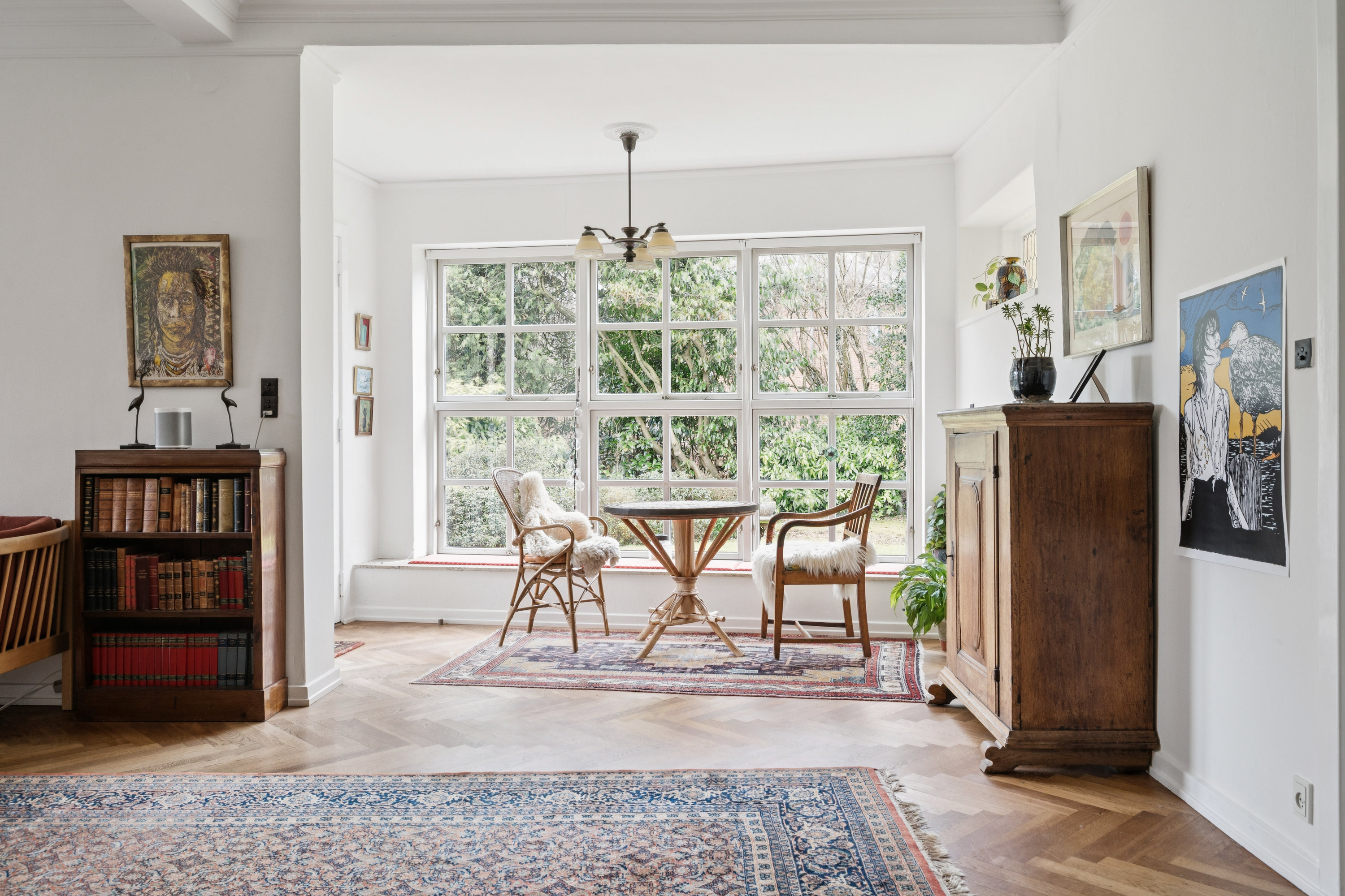 Fremhævet stue billede i fuldskærmstilstand. Billede af Rishøjvej 1, 8240 Risskov