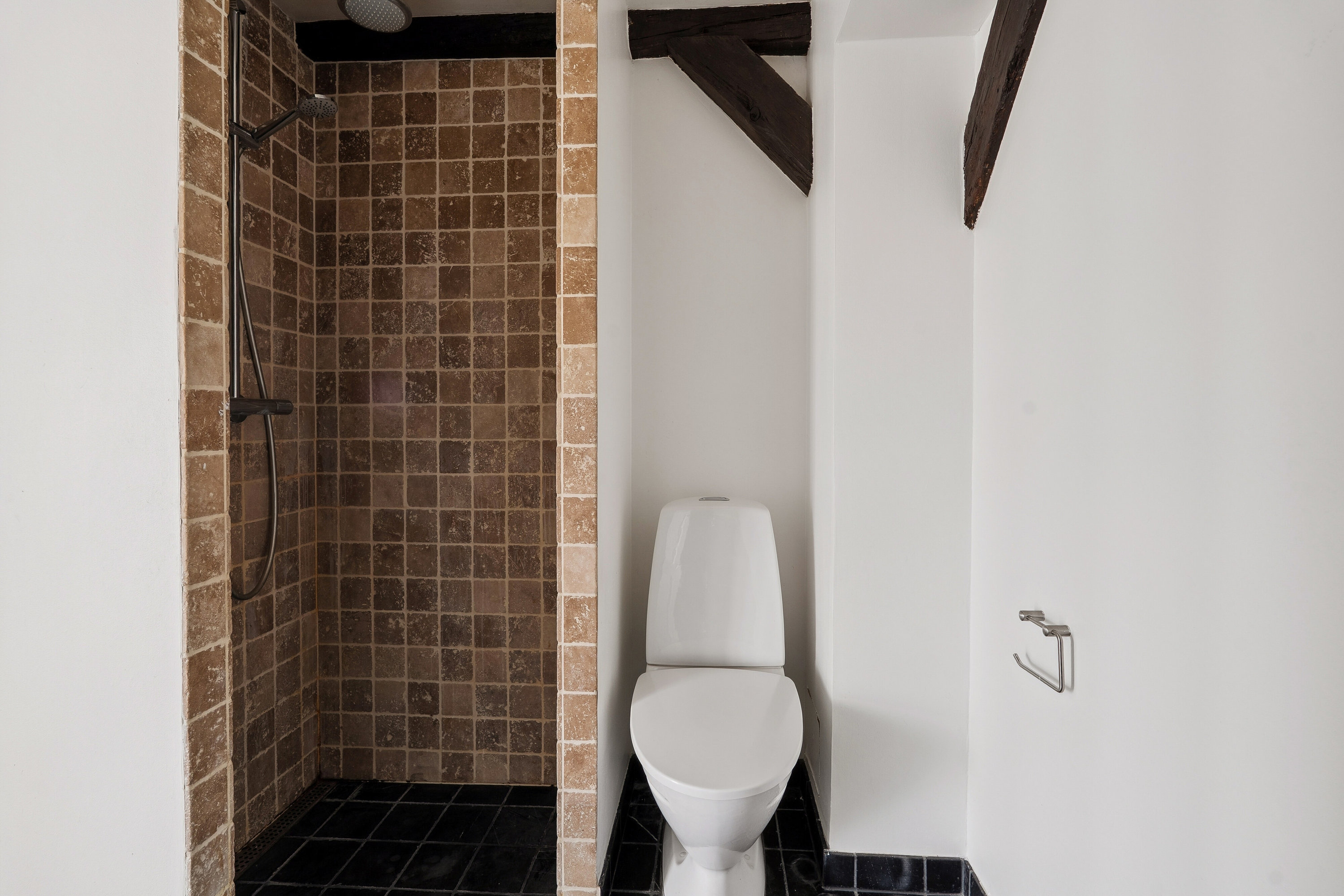 Fremhævet badeværelse billede i fuldskærmstilstand. Billede af Torvestræde 3, st.. 1., 4720 Præstø