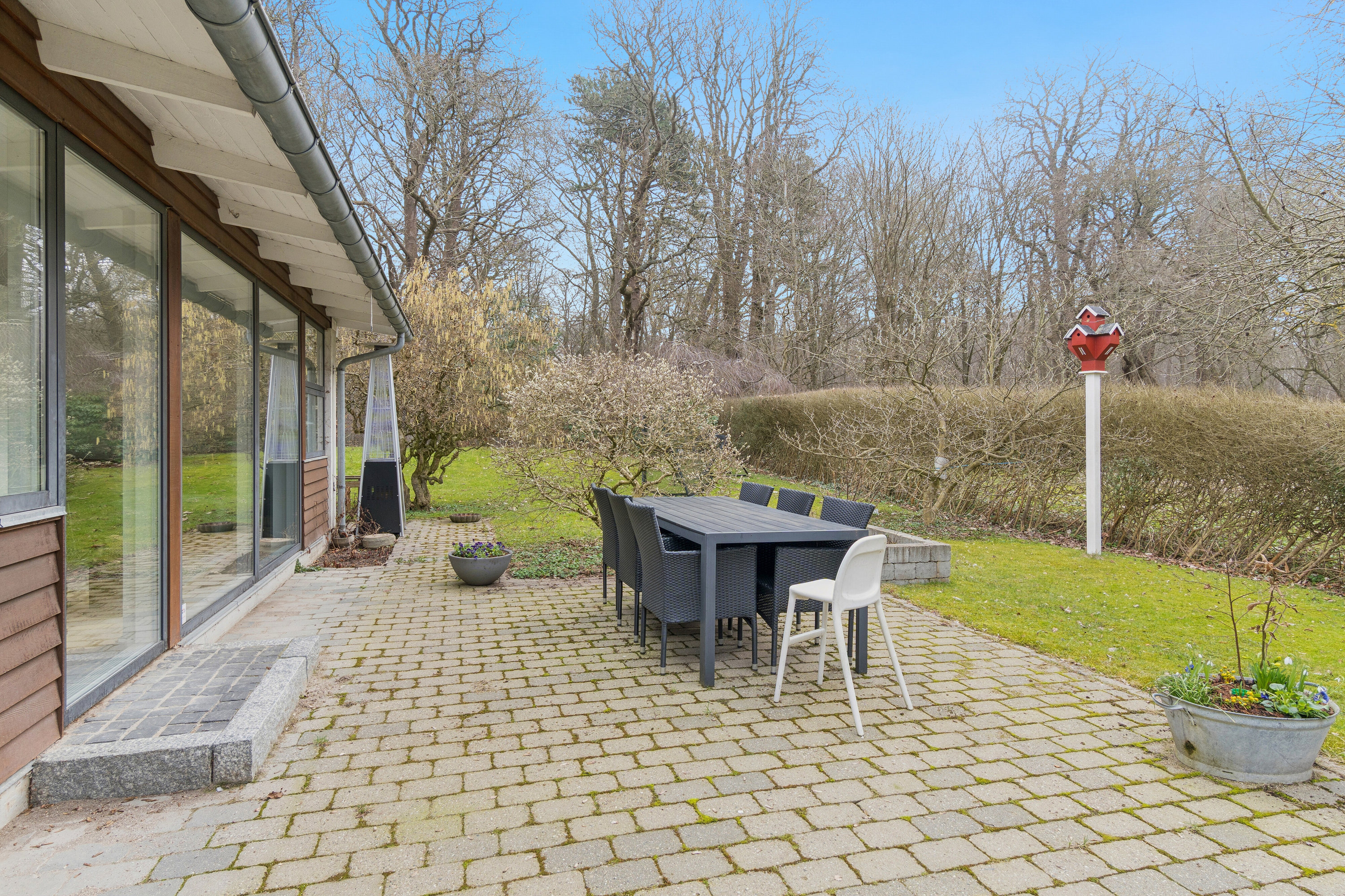 Fremhævet terrasse billede i fuldskærmstilstand. Billede af Dyrehavegårdsvej 46B, 2800 Kongens Lyngby