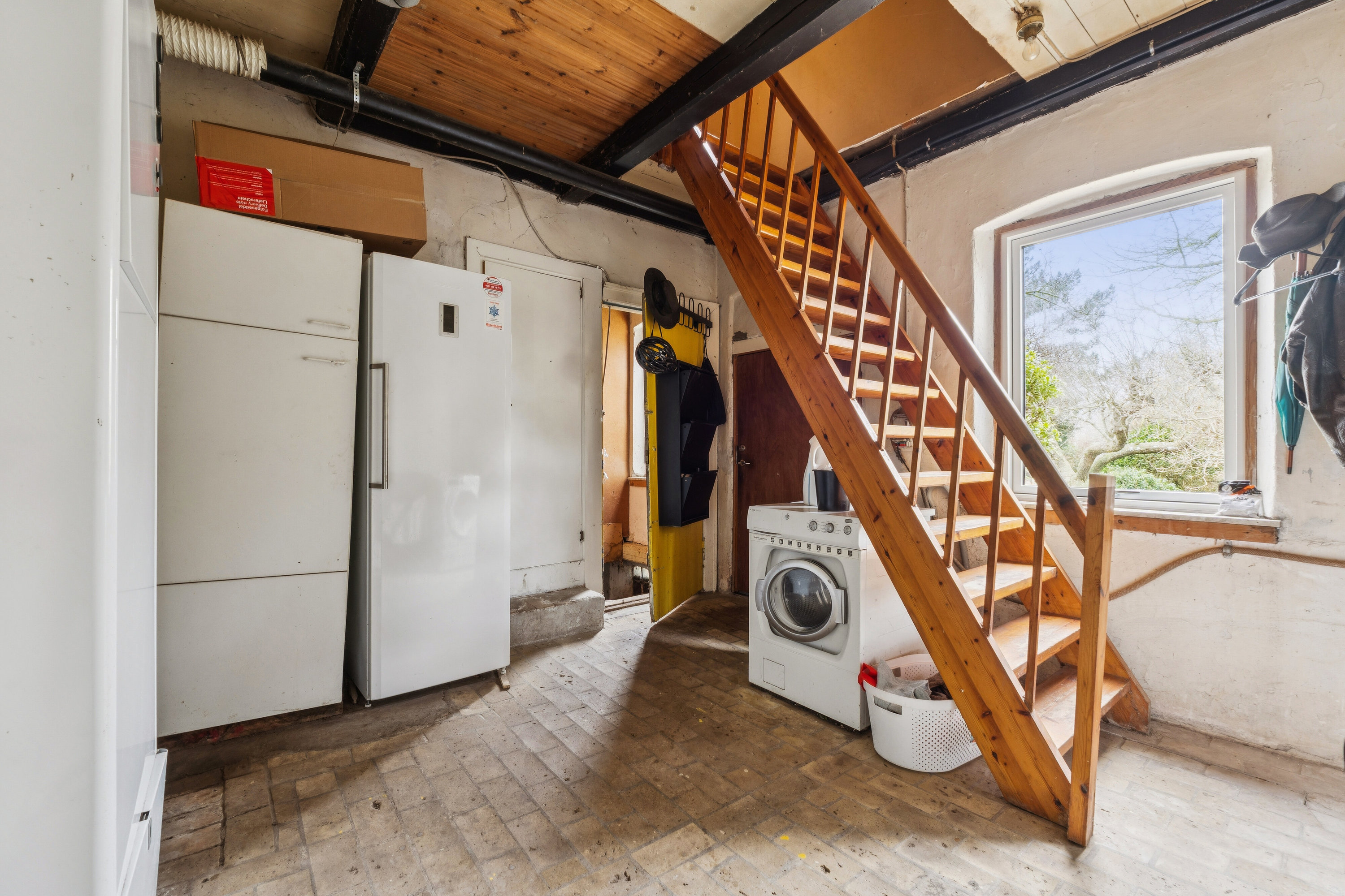 Fremhævet trappe billede i fuldskærmstilstand. Billede af Teglværksvej 25 A og B, Revninge, 5300 Kerteminde