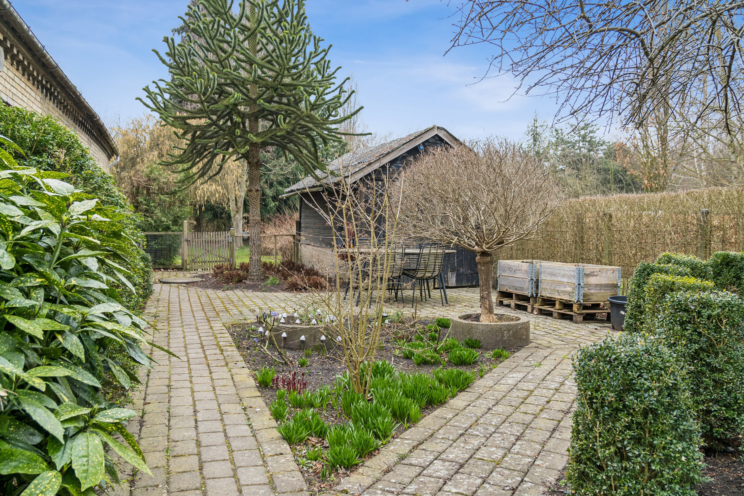 Fremhævet set fra haven billede i fuldskærmstilstand. Billede af Teglværksvej 25 A og B, Revninge, 5300 Kerteminde