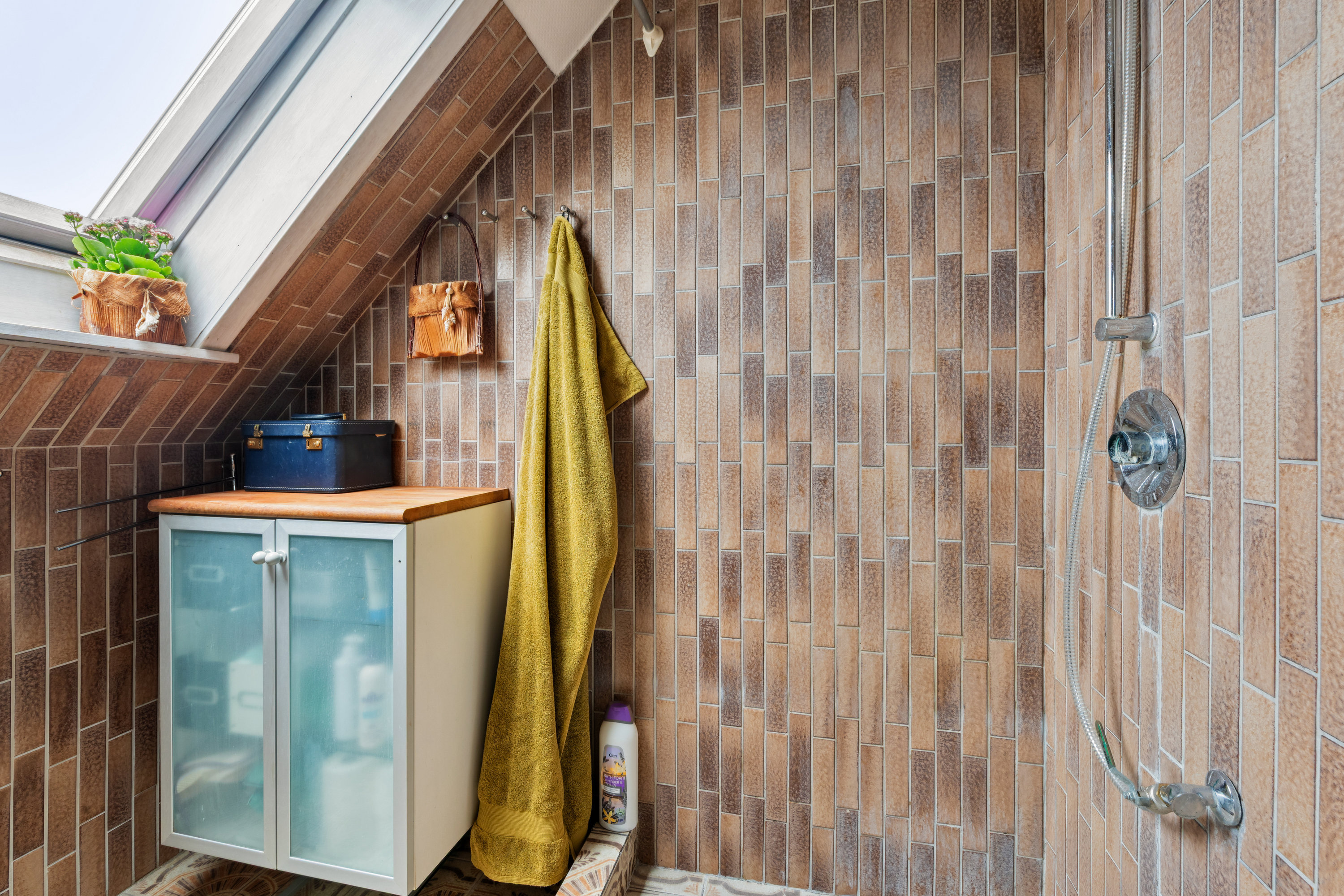 Fremhævet badeværelse billede i fuldskærmstilstand. Billede af Stengårdsvænge 106, 2800 Kongens Lyngby