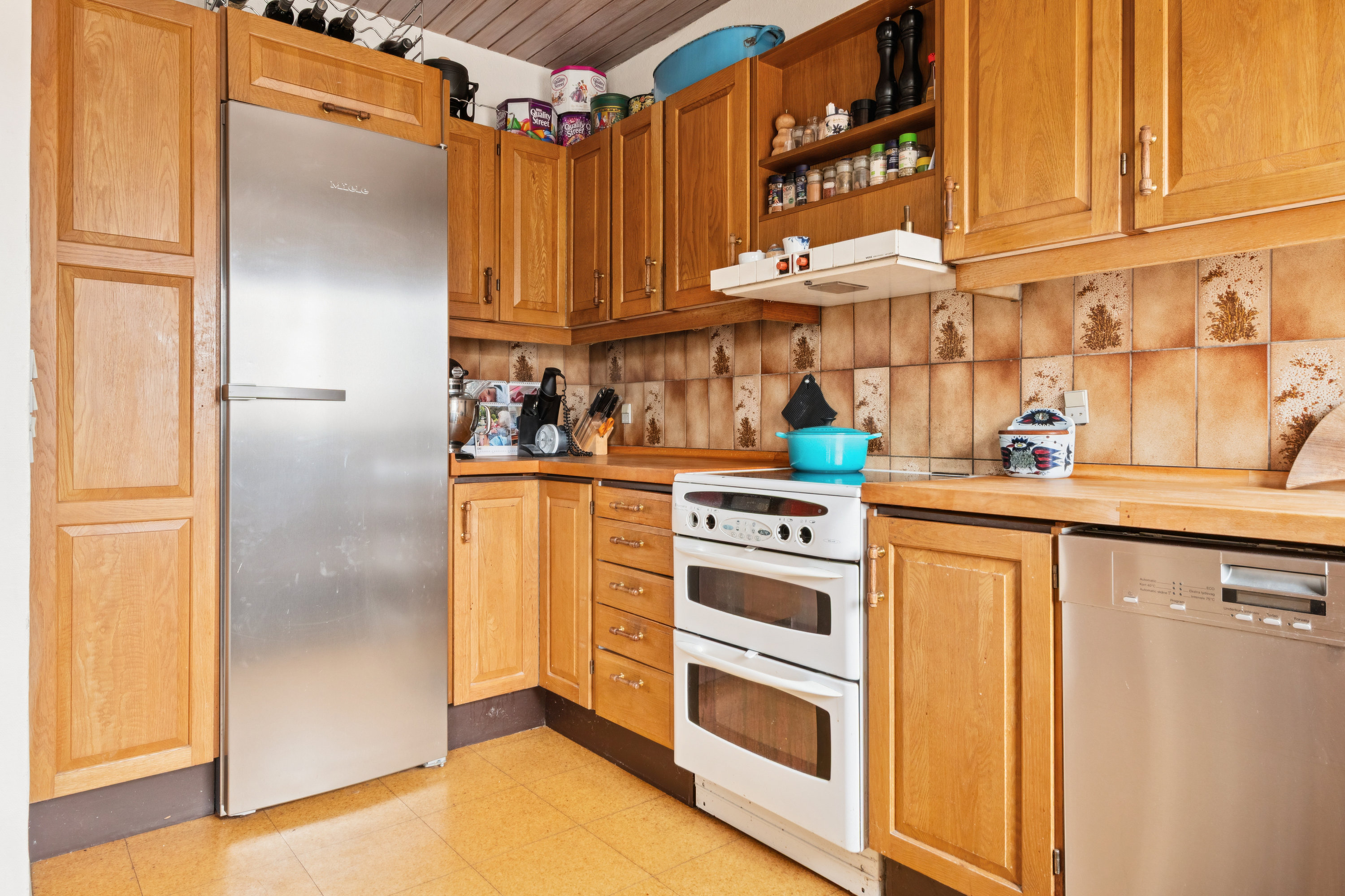 Fremhævet køkken billede i fuldskærmstilstand. Billede af Stengårdsvænge 106, 2800 Kongens Lyngby