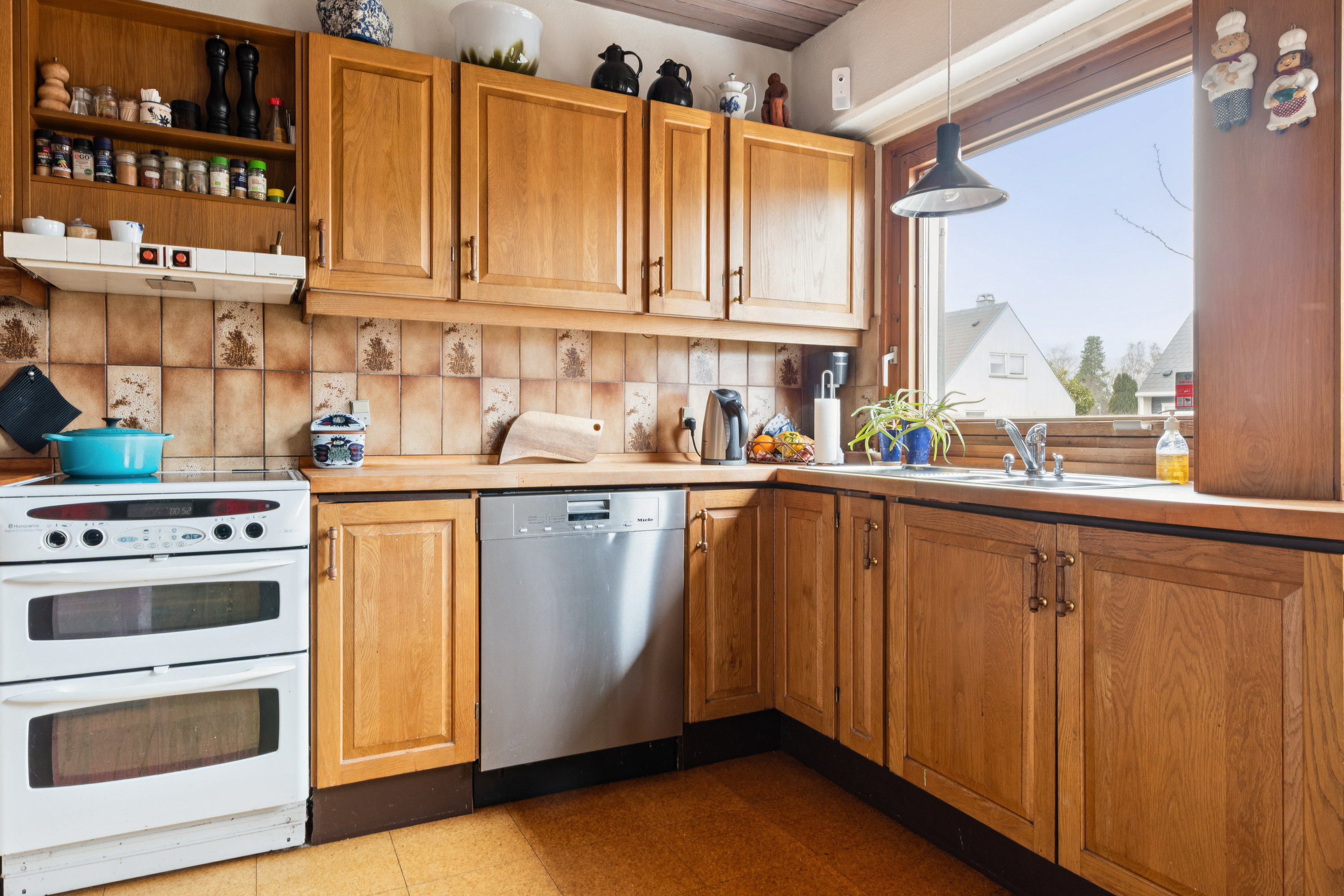 Fremhævet køkken billede i fuldskærmstilstand. Billede af Stengårdsvænge 106, 2800 Kongens Lyngby