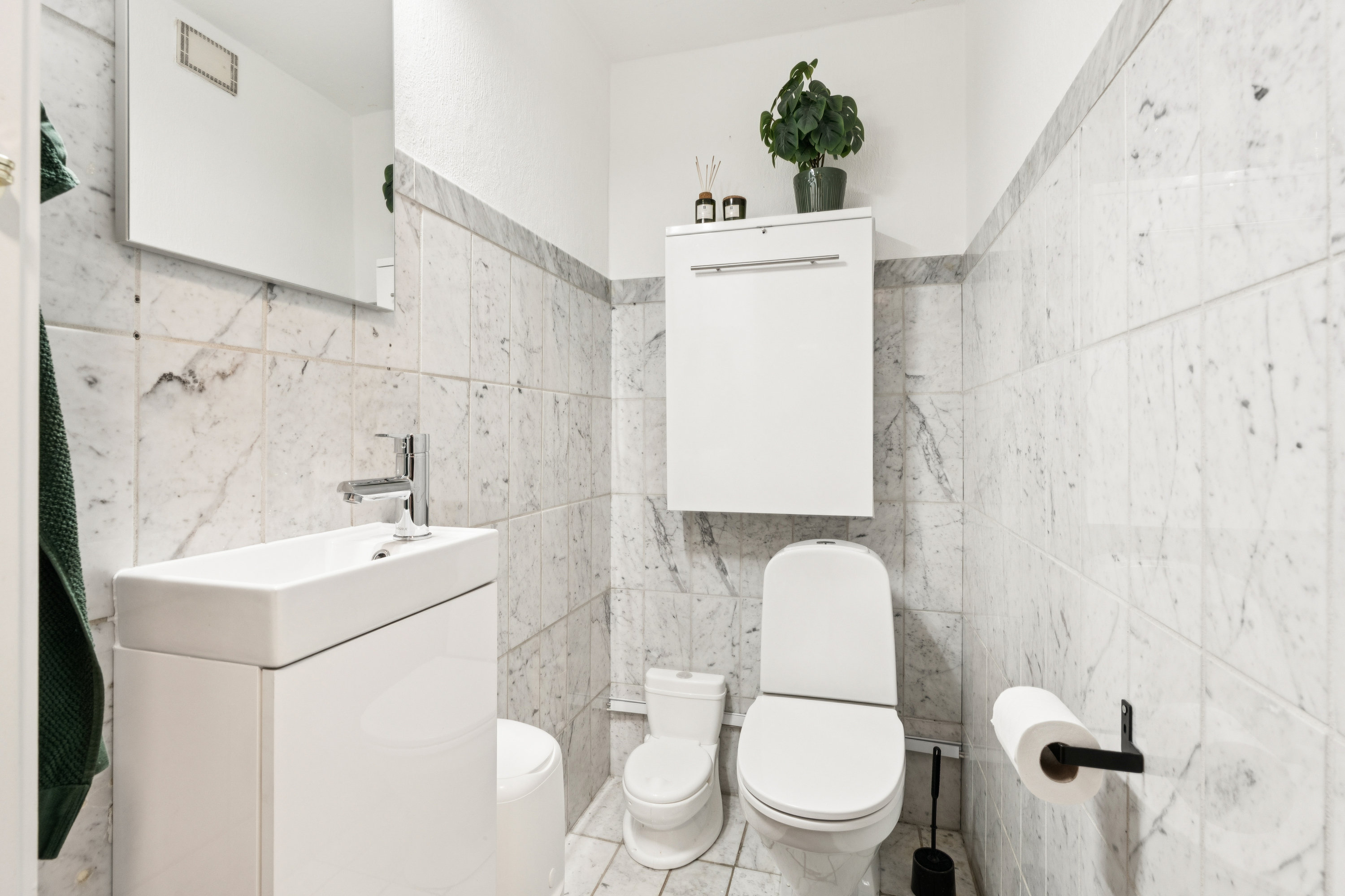 Fremhævet badeværelse billede i fuldskærmstilstand. Billede af Godske Lindenovs Vej 121, Gug, 9210 Aalborg SØ