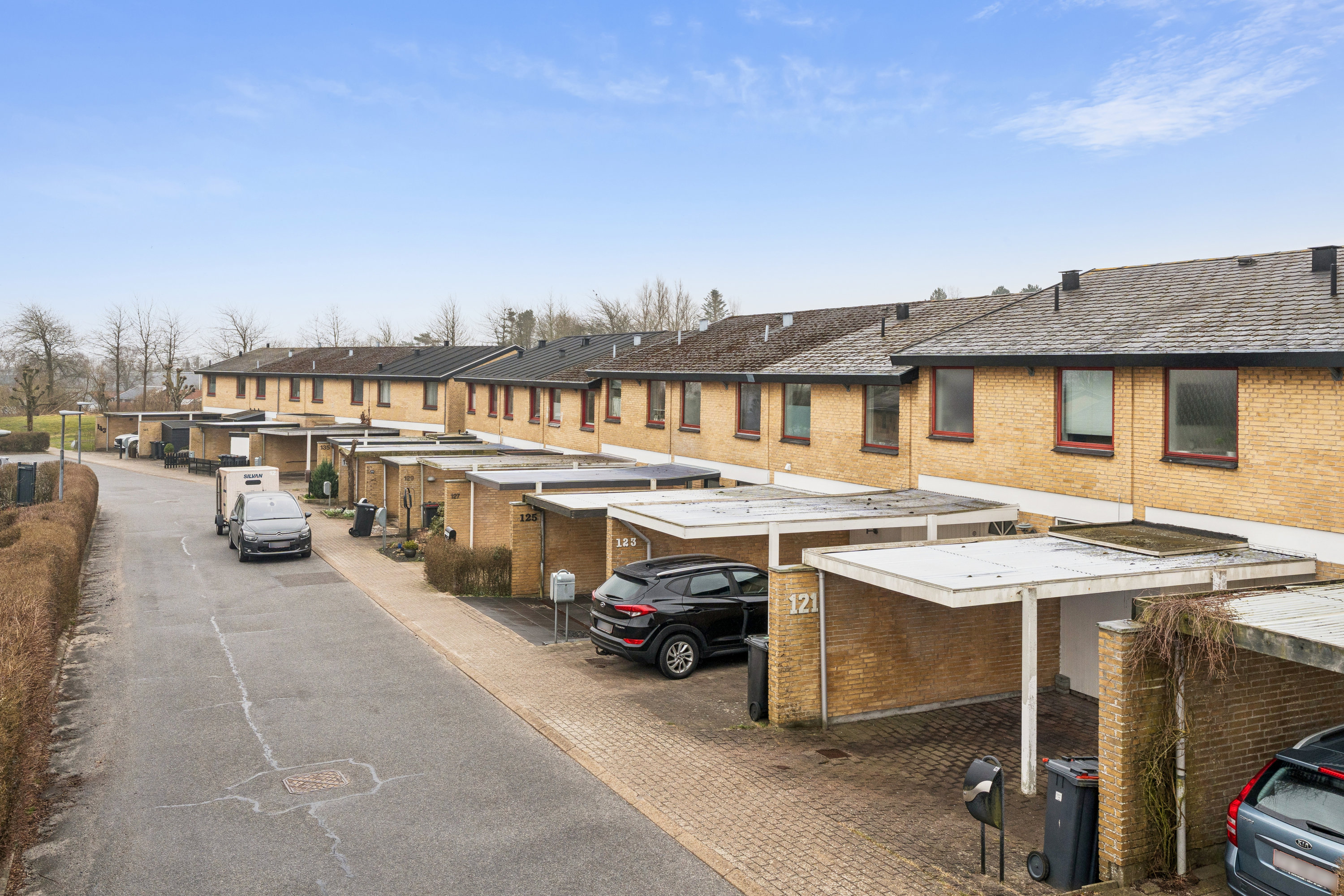 Fremhævet andet billede i fuldskærmstilstand. Billede af Godske Lindenovs Vej 121, Gug, 9210 Aalborg SØ