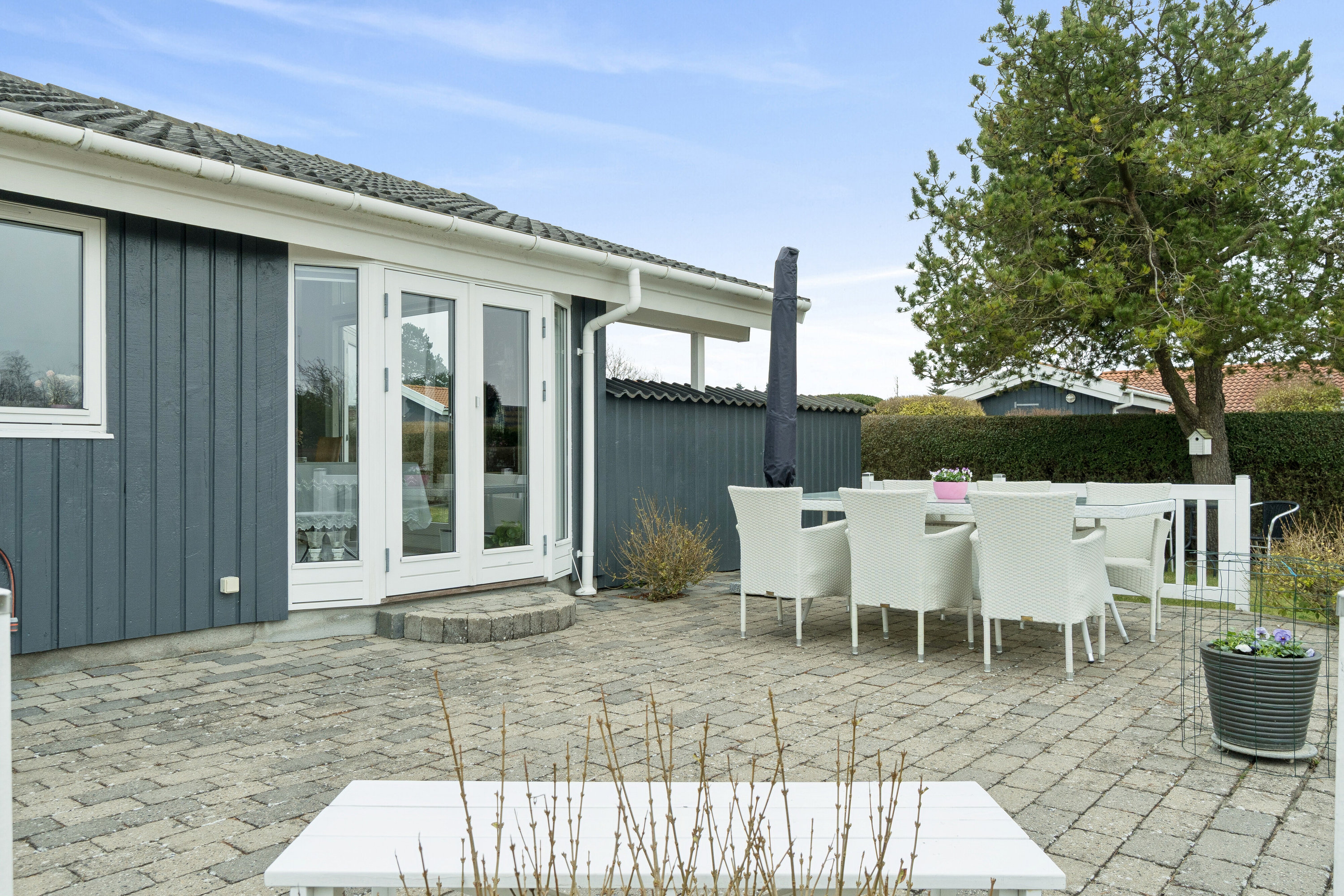 Fremhævet terrasse billede i fuldskærmstilstand. Billede af Krageholmsvej 56, Enø, 4736 Karrebæksminde