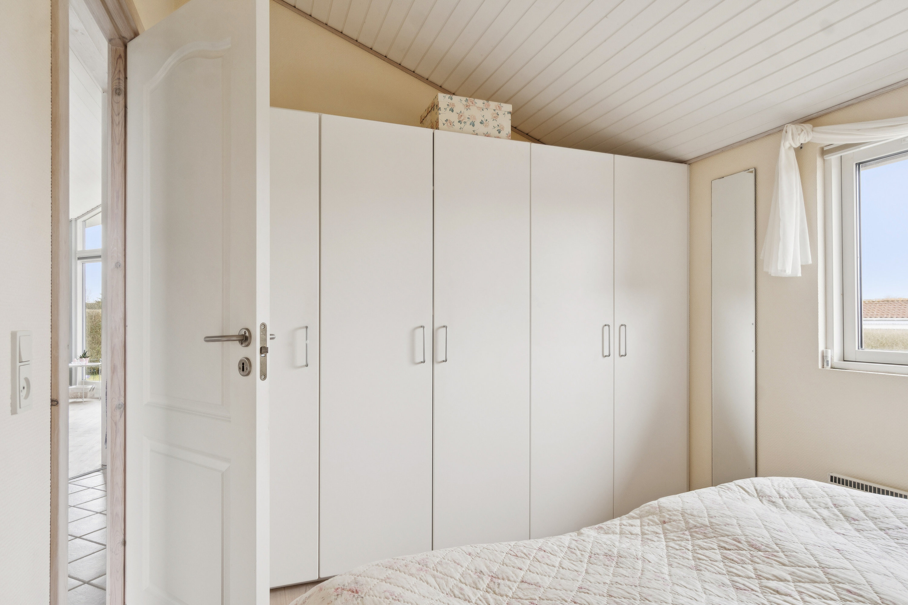 Fremhævet soveværelse billede i fuldskærmstilstand. Billede af Krageholmsvej 56, Enø, 4736 Karrebæksminde