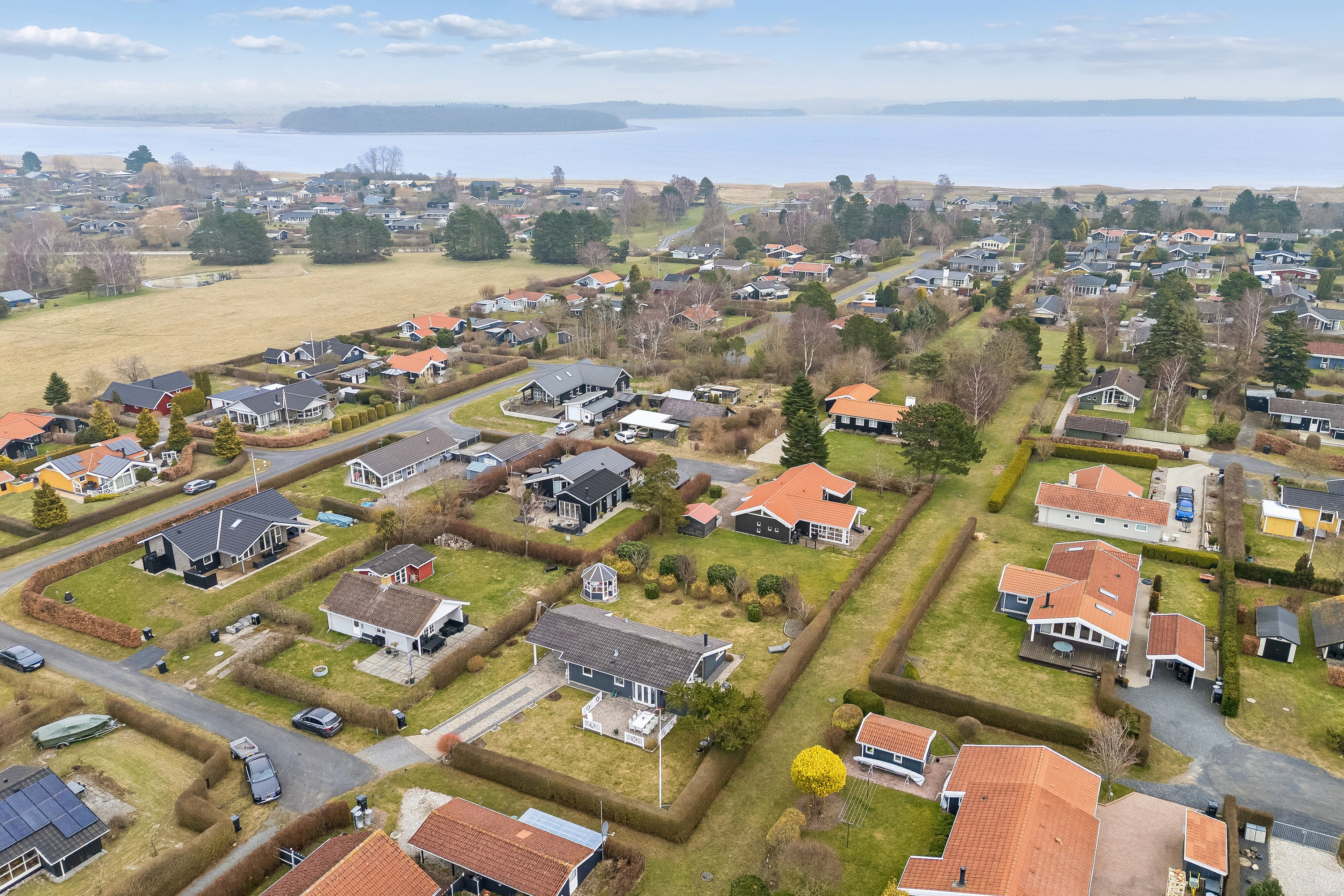 Fremhævet set fra haven billede i fuldskærmstilstand. Billede af Krageholmsvej 56, Enø, 4736 Karrebæksminde