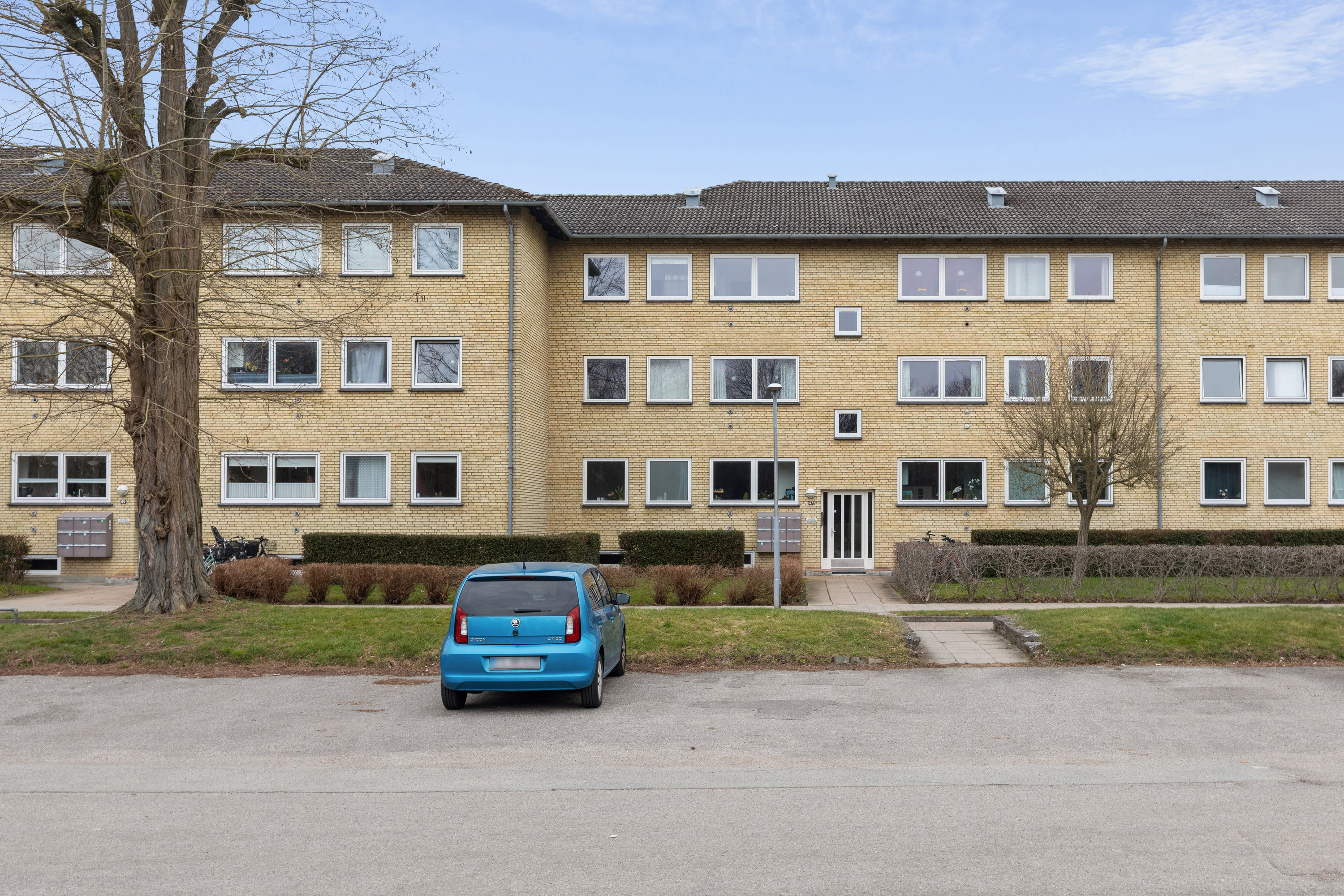 Fremhævet andet billede i fuldskærmstilstand. Billede af Rønnevangshusene 47, 2. tv., 2630 Taastrup