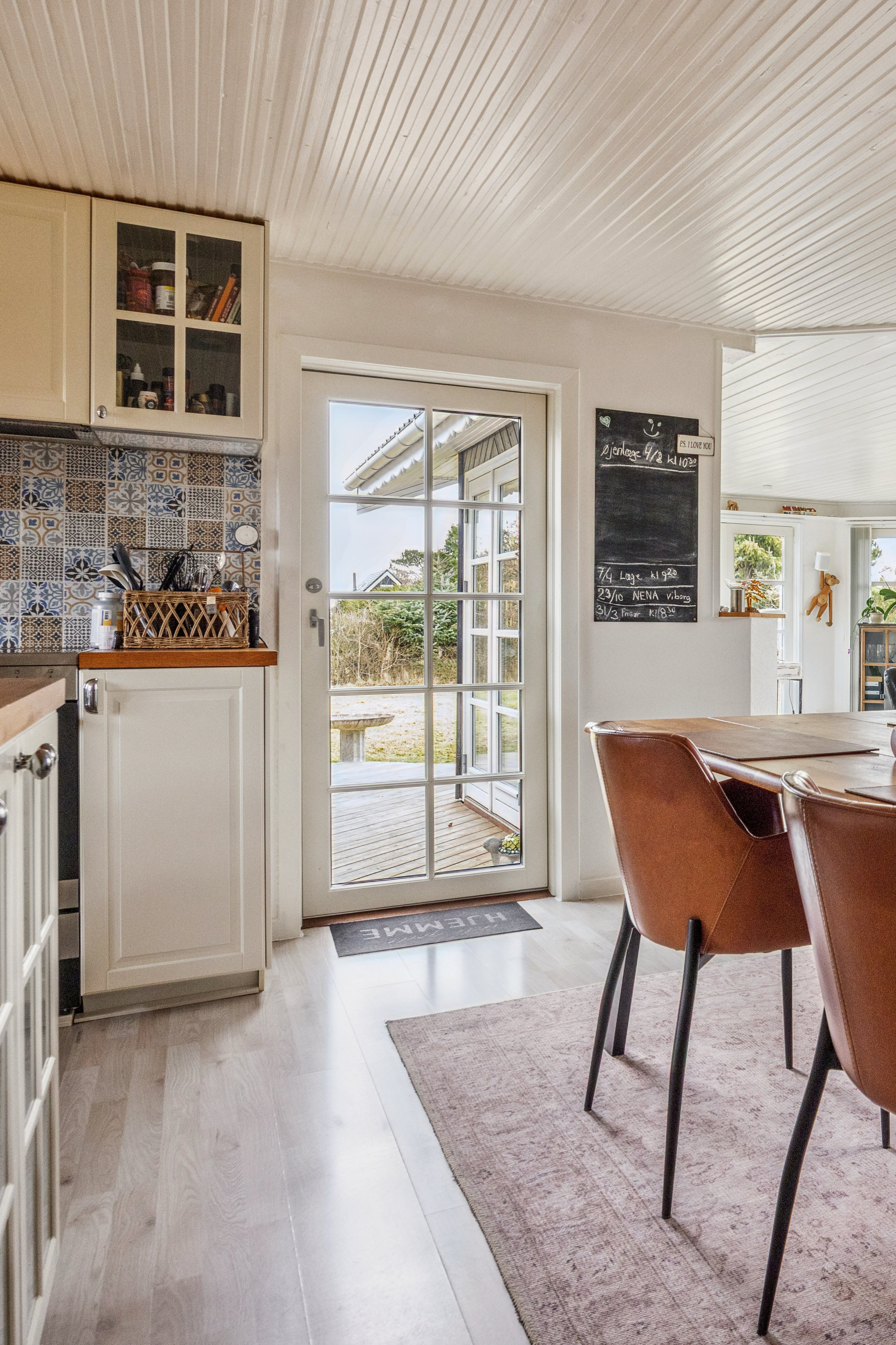 Fremhævet køkken billede i fuldskærmstilstand. Billede af Torndalstrand 24, 9370 Hals