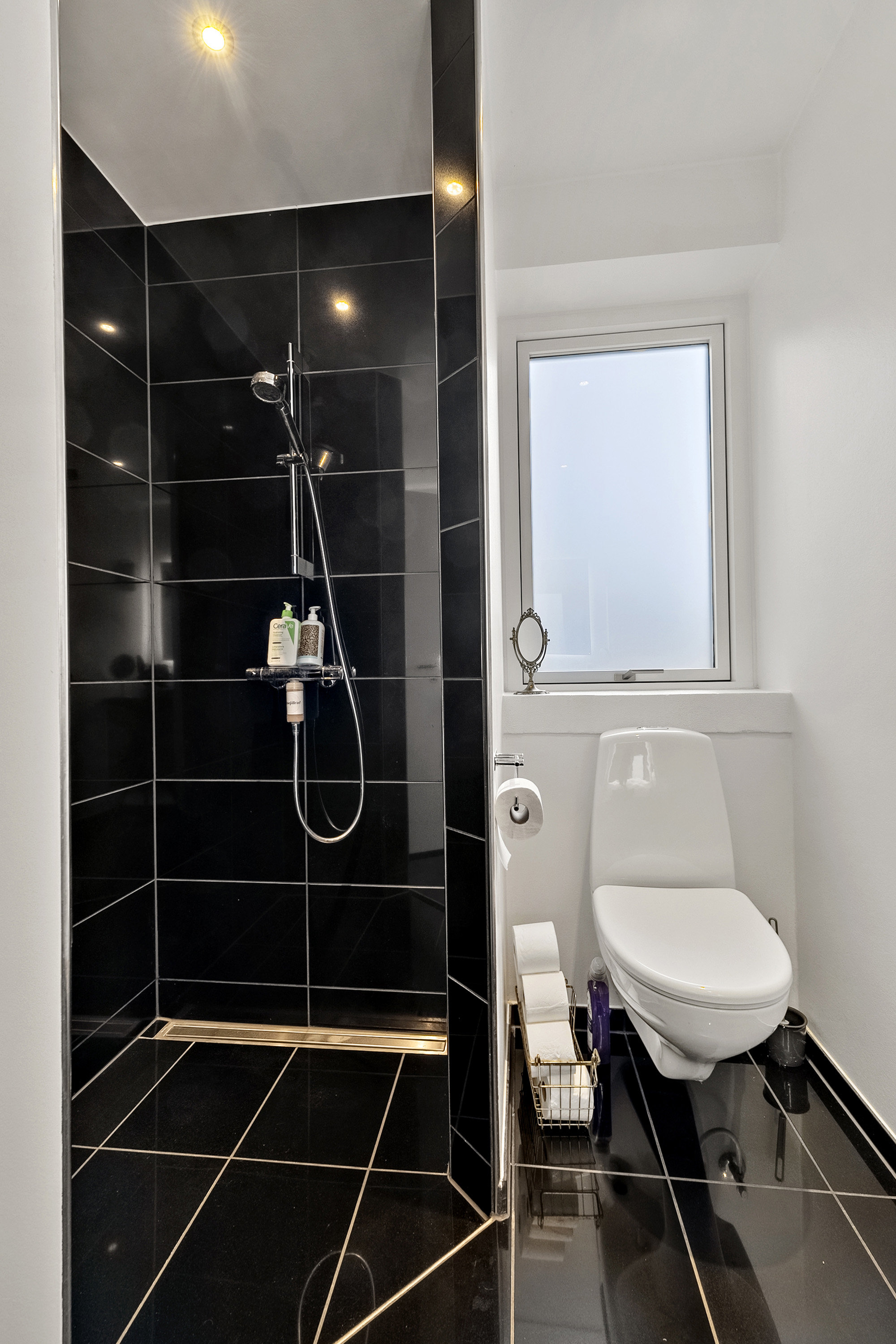 Fremhævet badeværelse billede i fuldskærmstilstand. Billede af Normandshave 7, 8700 Horsens