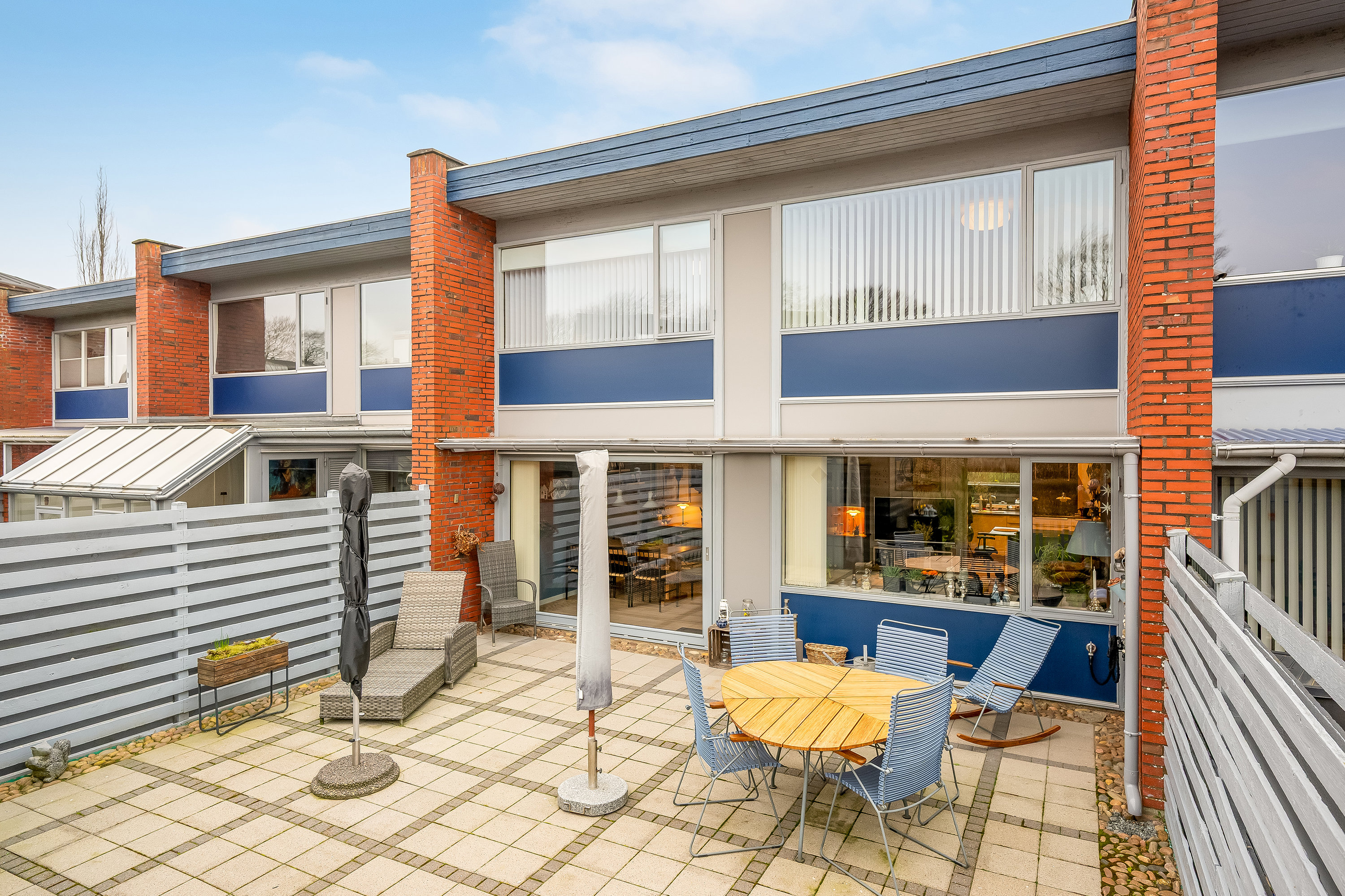 Fremhævet facade billede i fuldskærmstilstand. Billede af Ved Banen 3, 6800 Varde