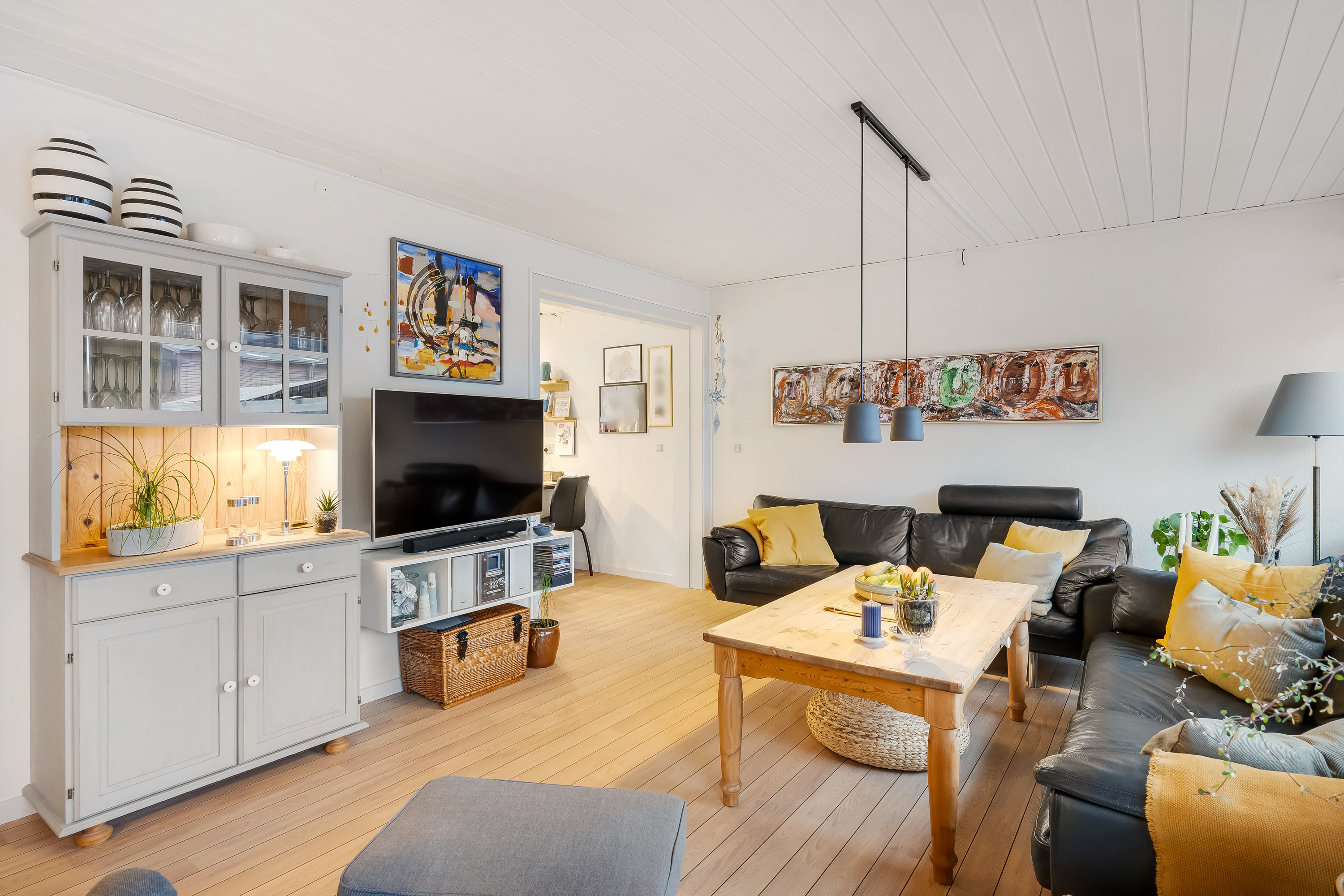 Fremhævet stue billede i fuldskærmstilstand. Billede af Ved Banen 3, 6800 Varde