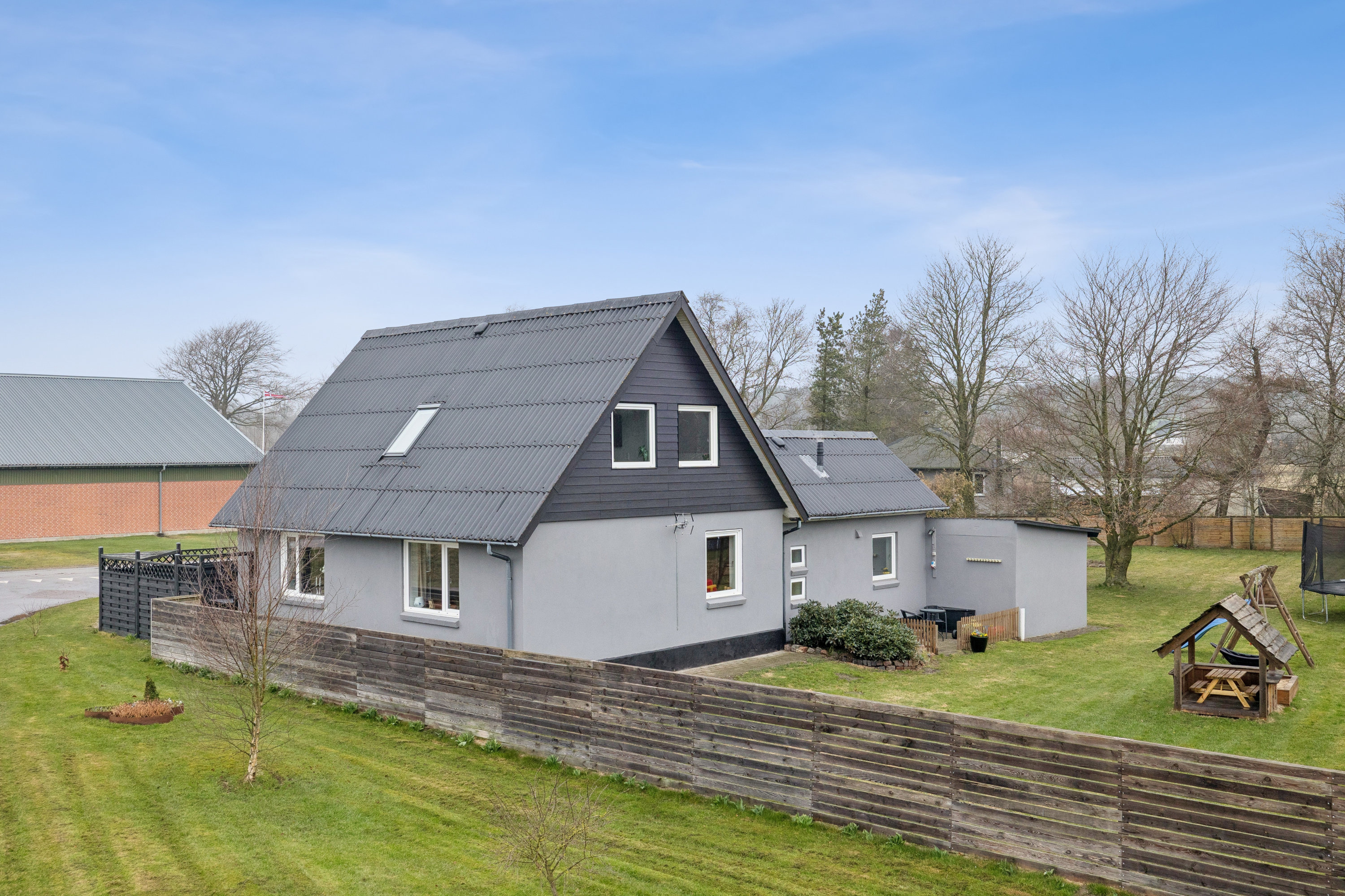 Fremhævet ejendom billede i fuldskærmstilstand. Billede af Rævebakken 1, 9500 Hobro