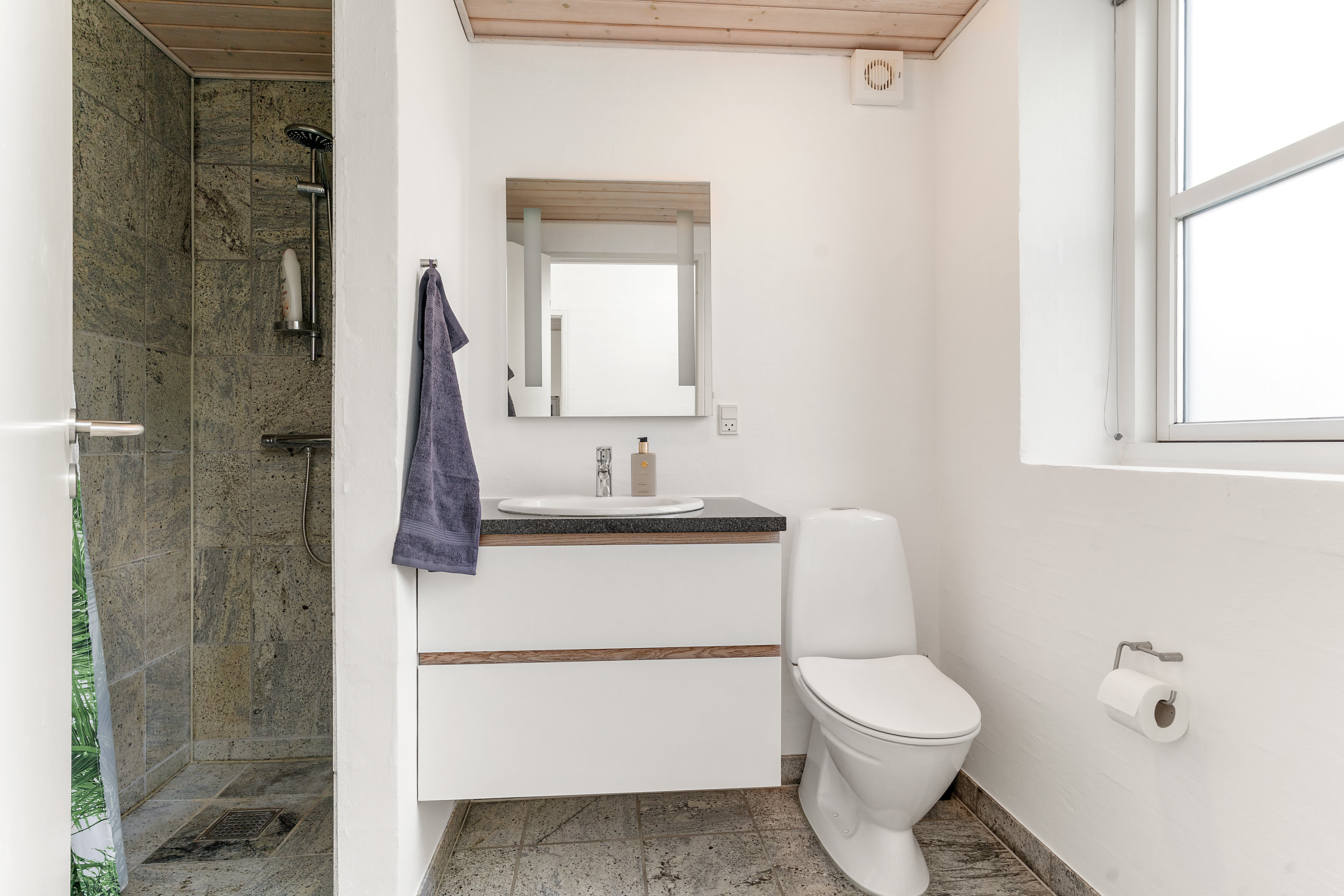 Fremhævet  billede i fuldskærmstilstand. Billede af Nordre Strandvej 156, 8240 Risskov