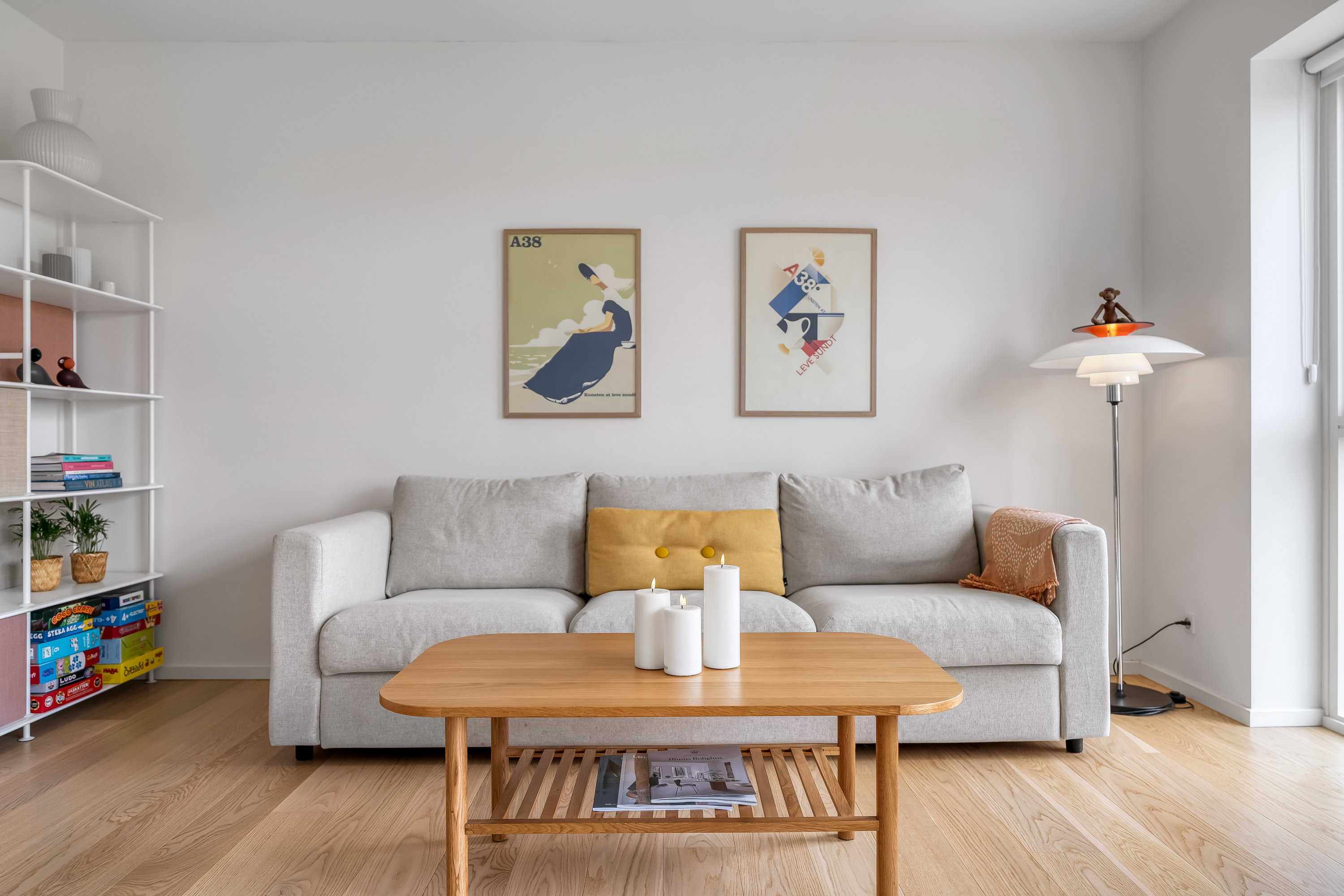 Fremhævet stue billede i fuldskærmstilstand. Billede af Amorbuen 27, 3400 Hillerød