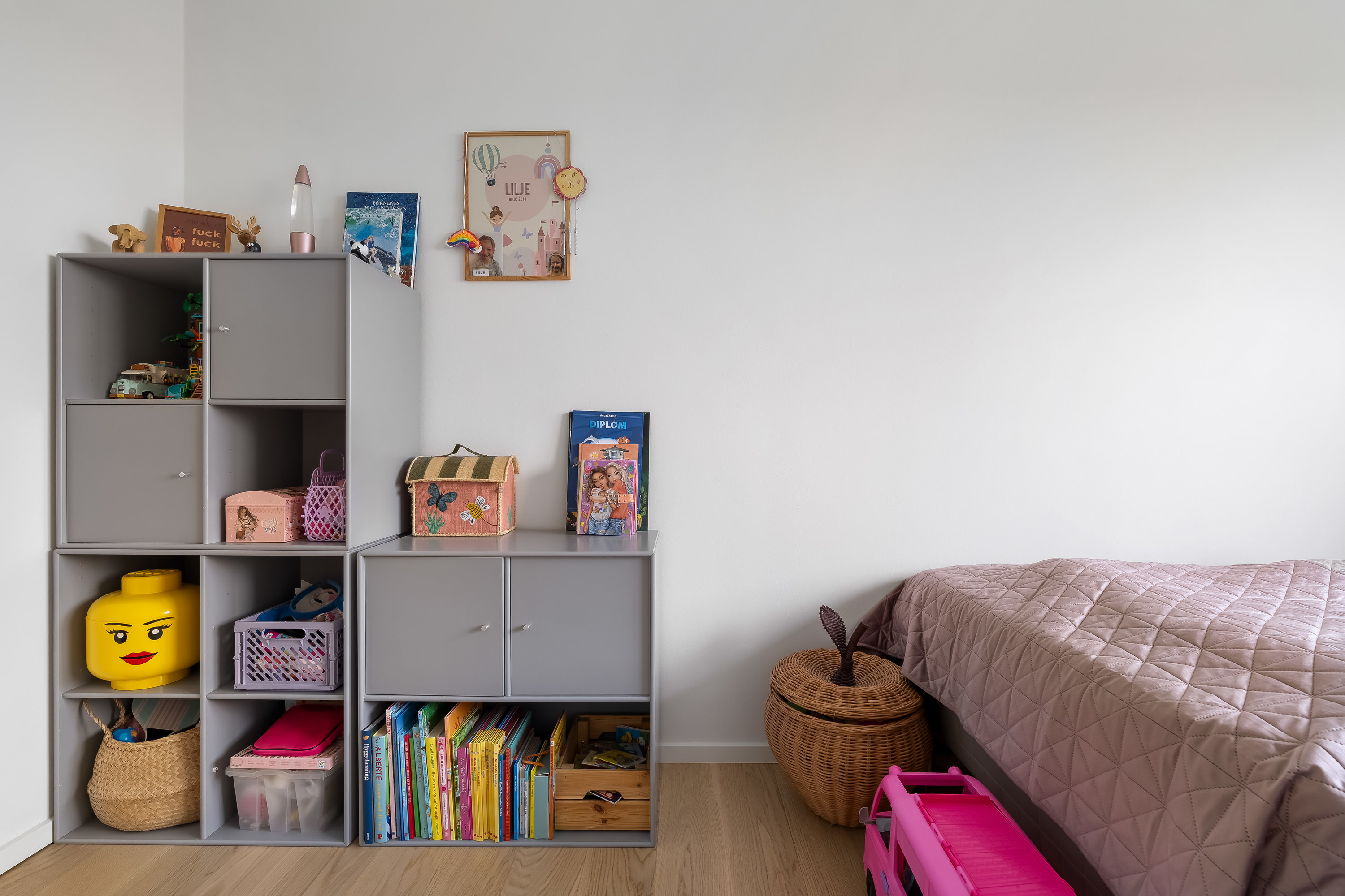 Fremhævet soveværelse billede i fuldskærmstilstand. Billede af Amorbuen 27, 3400 Hillerød