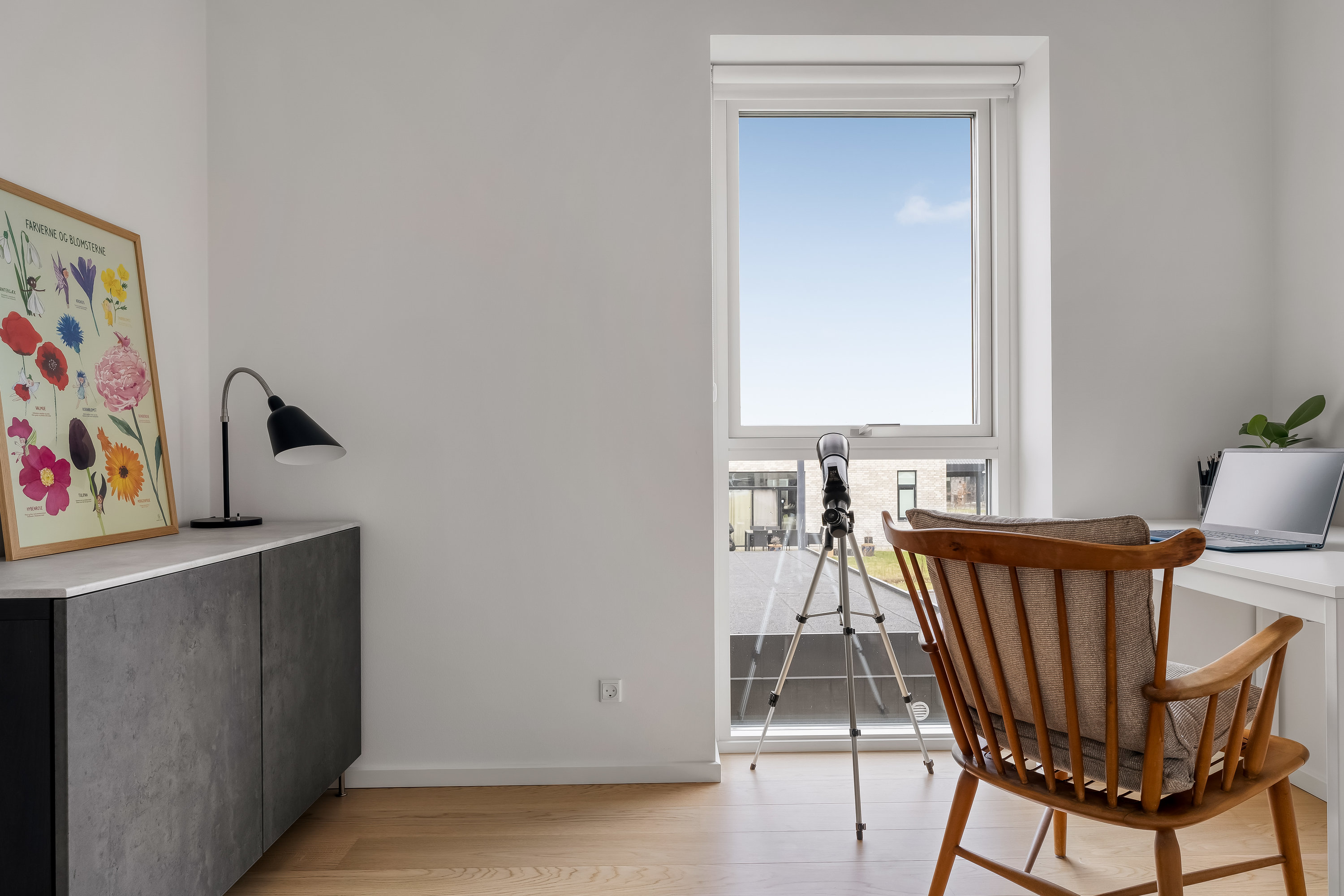 Fremhævet gang billede i fuldskærmstilstand. Billede af Amorbuen 27, 3400 Hillerød